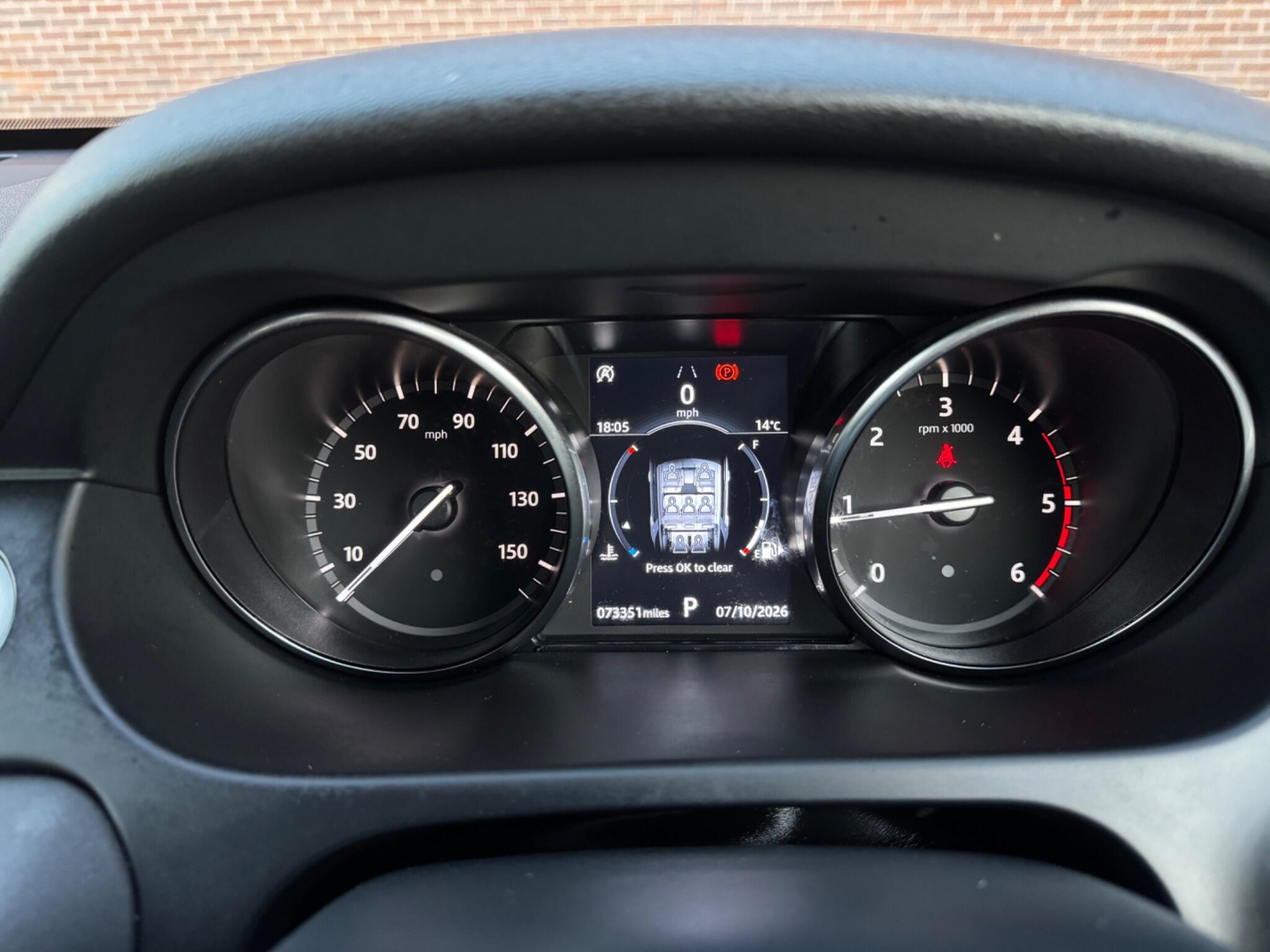 Land Rover DISCOVERY SPORT - Image 16