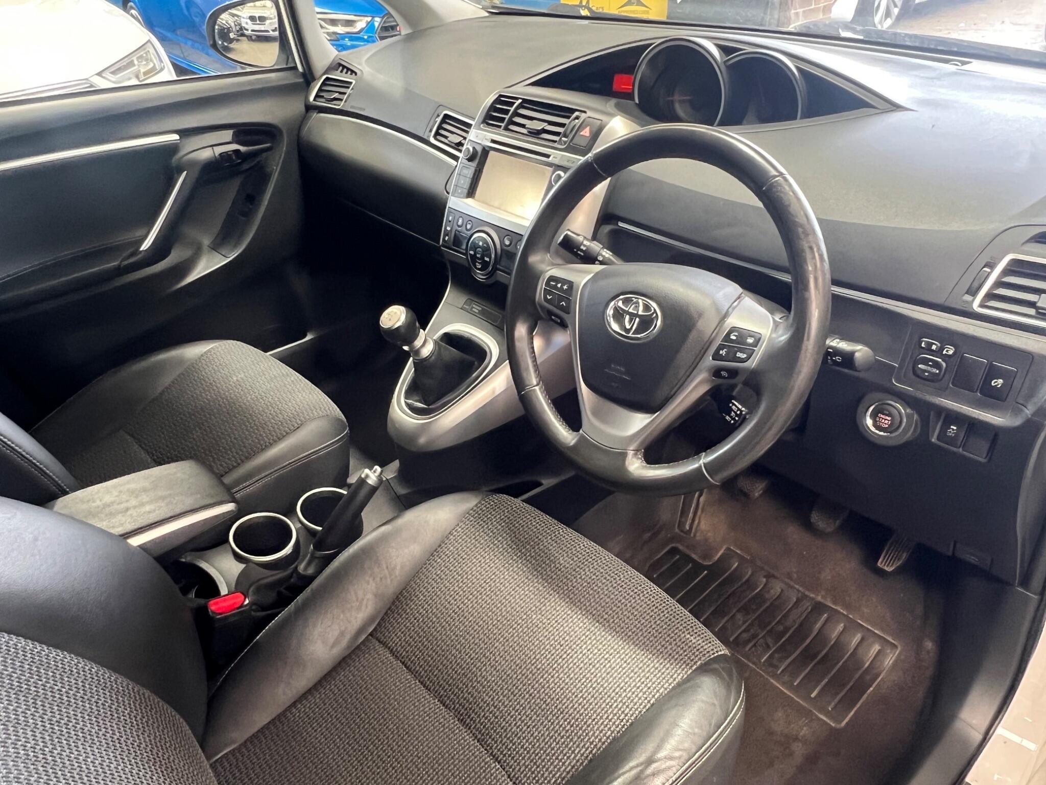 Toyota Verso - Image 15