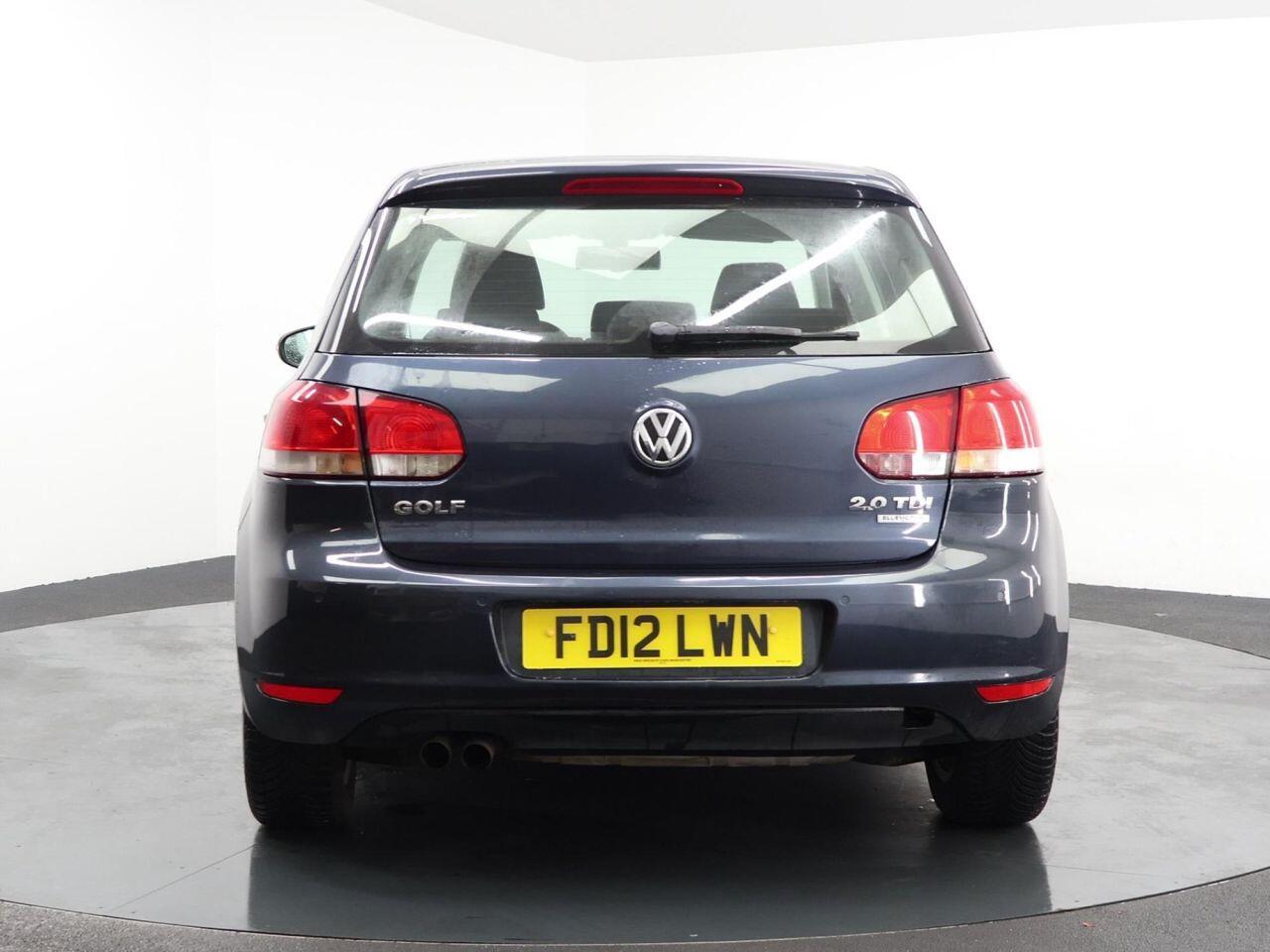 Volkswagen Golf - Image 11
