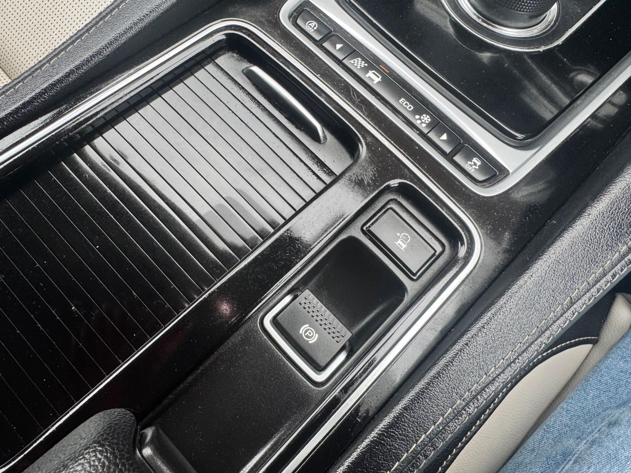 Jaguar F-Pace - Image 58