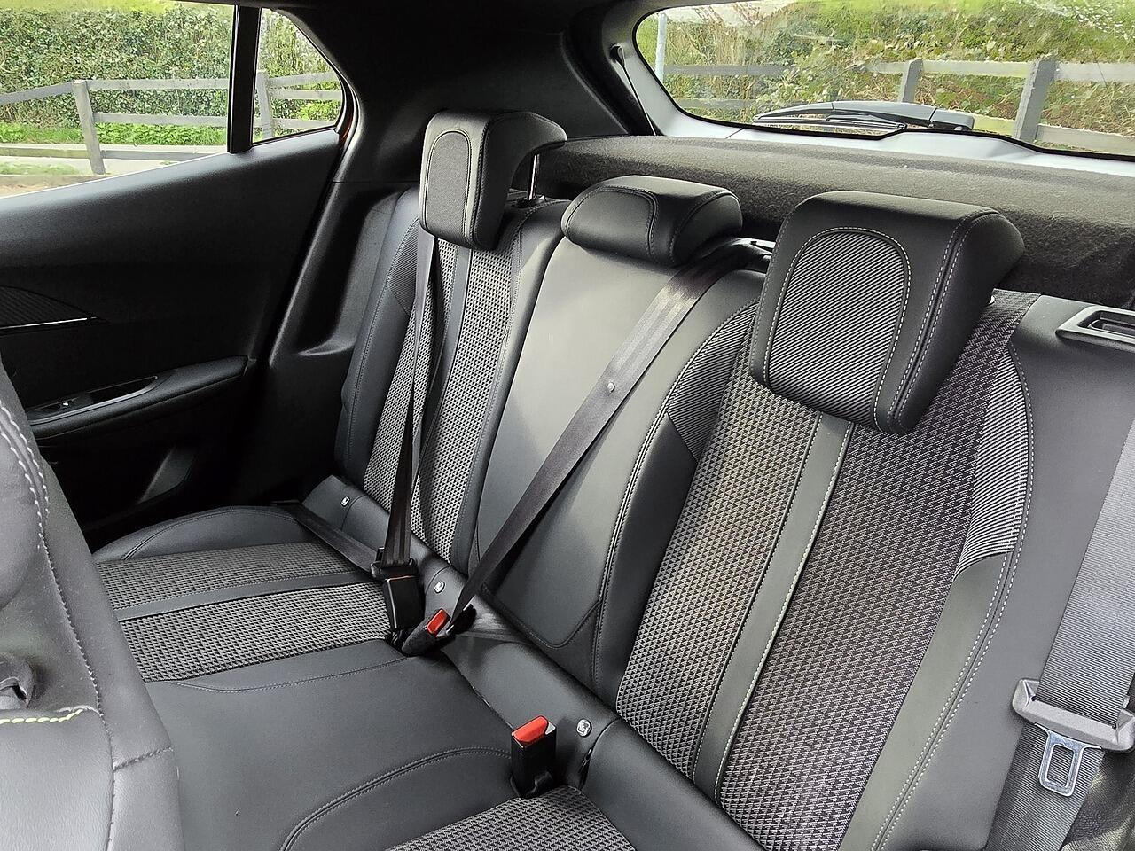 Peugeot 2008 - Image 7