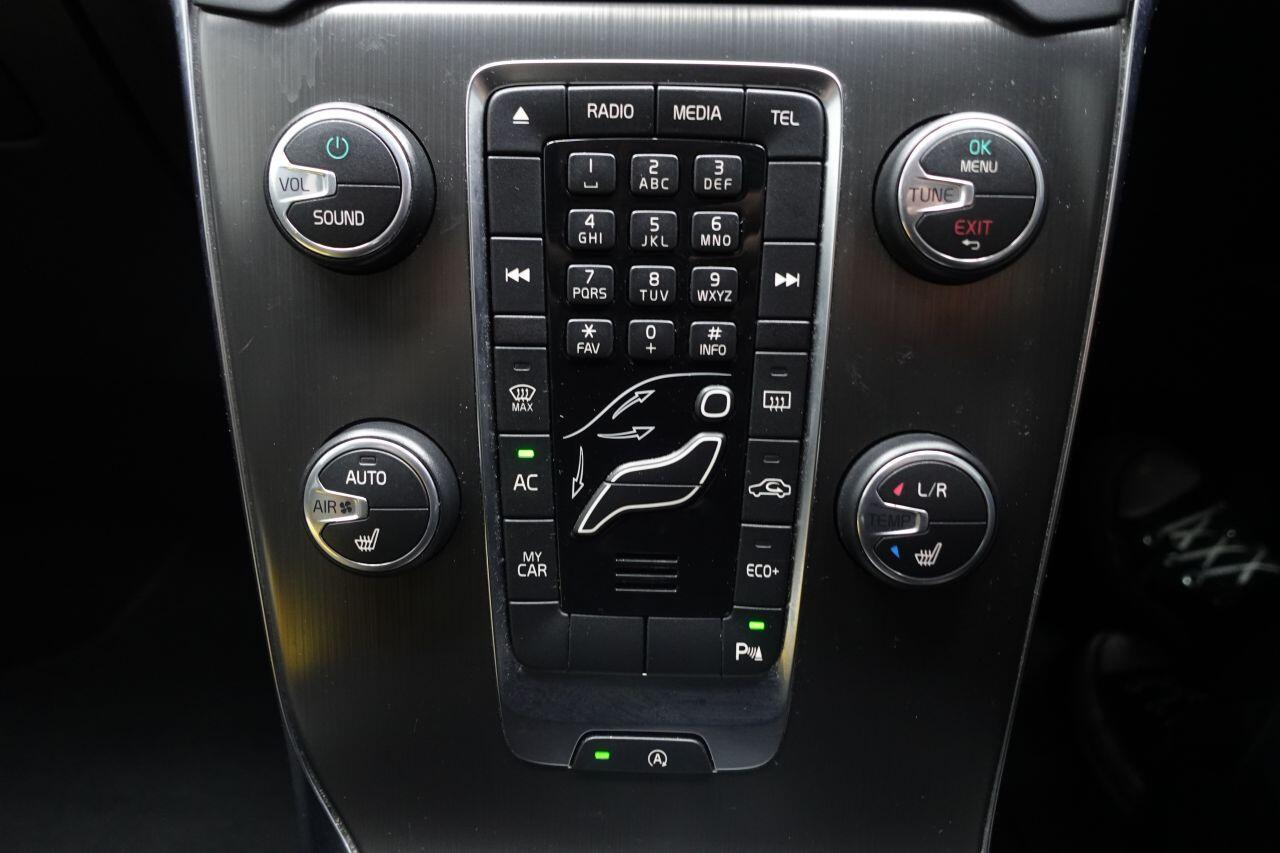 Volvo V40 CROSS COUNTRY - Image 24