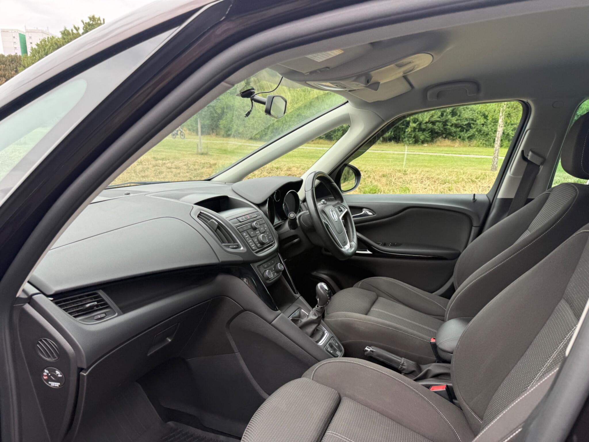 Vauxhall Zafira Tourer - Image 9