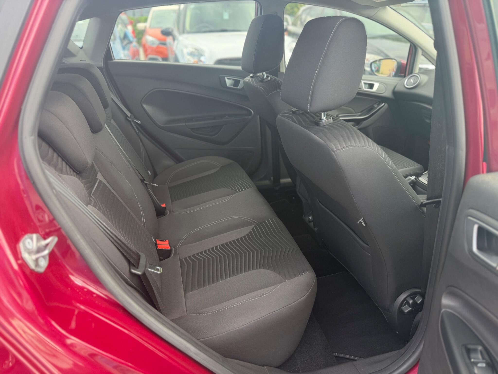 Ford Fiesta - Image 12