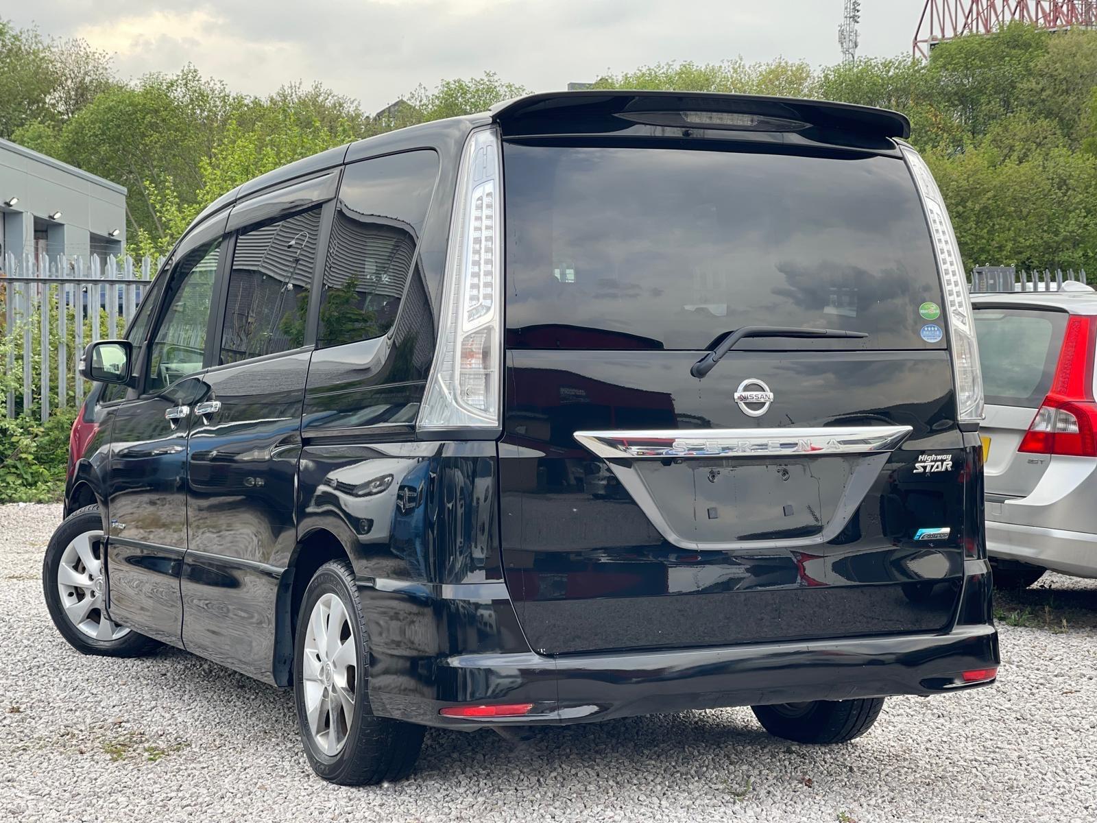Nissan Serena - Image 6