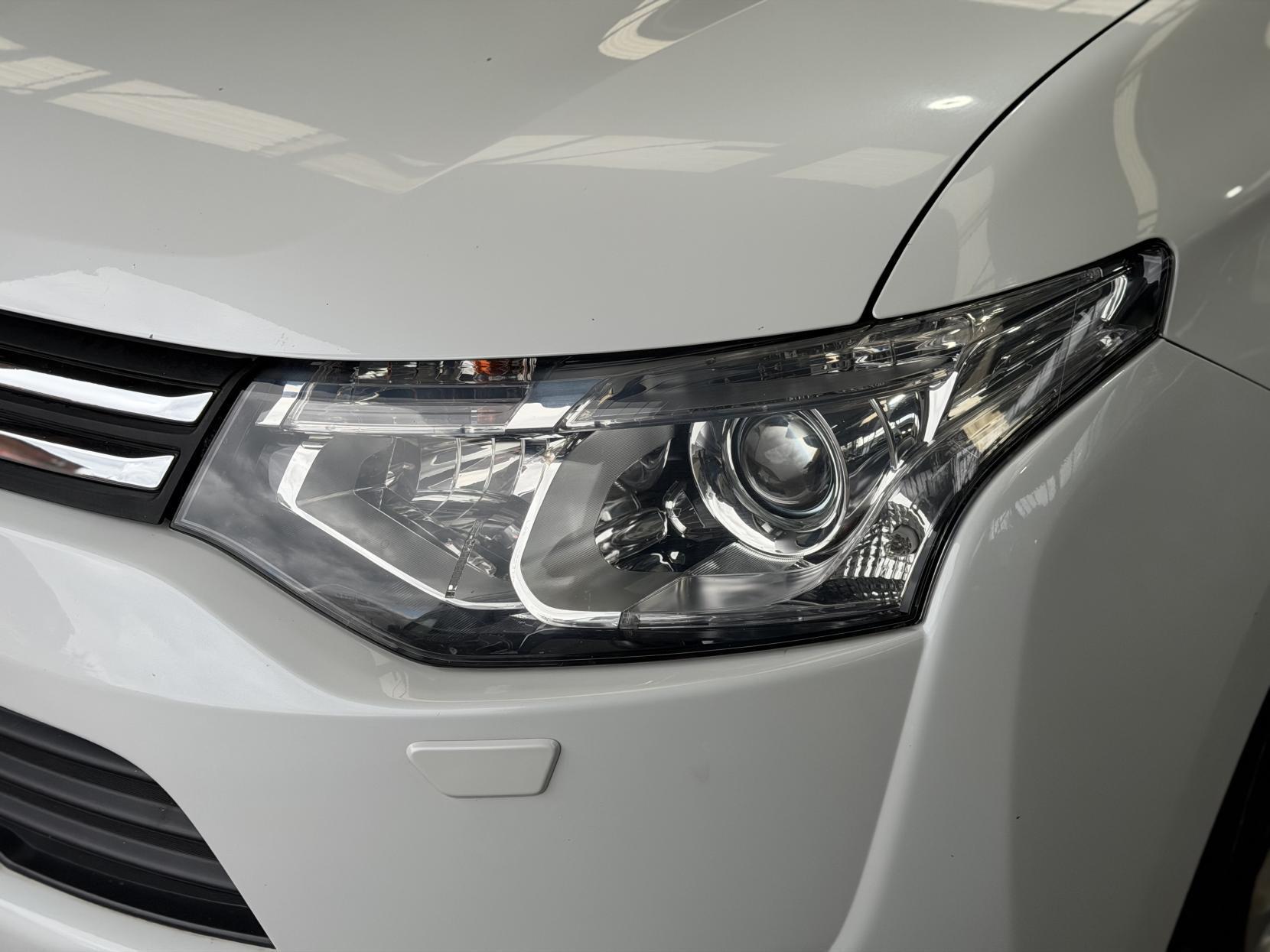 Mitsubishi Outlander - Image 8