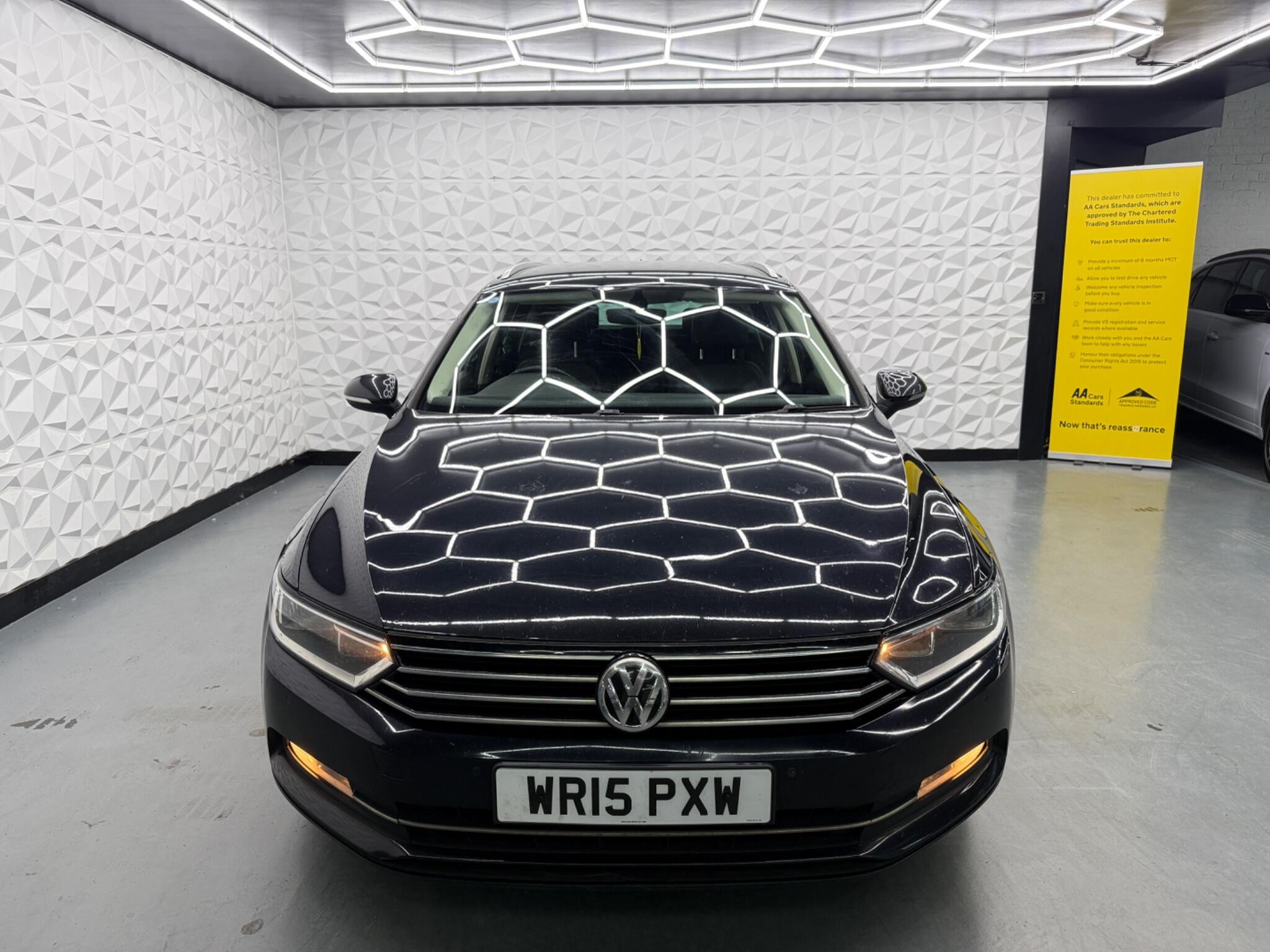 Volkswagen Passat - Image 4