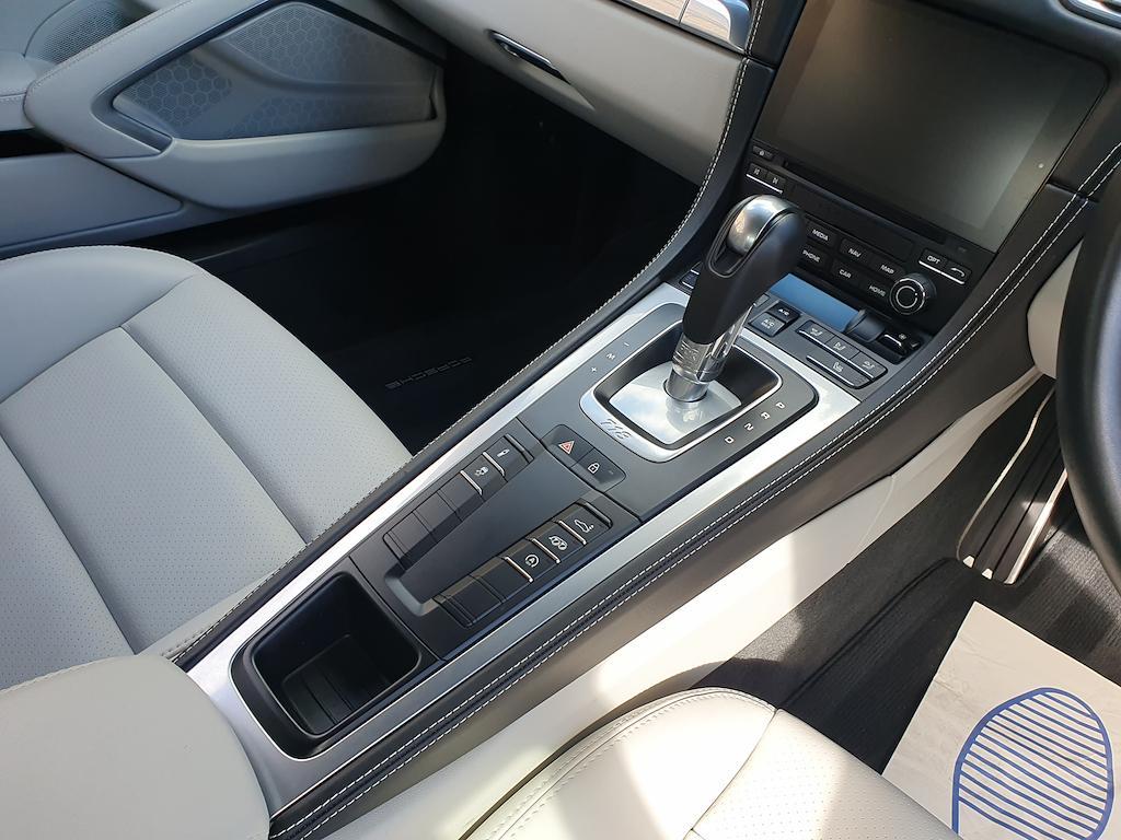 Porsche 718 Cayman - Image 49