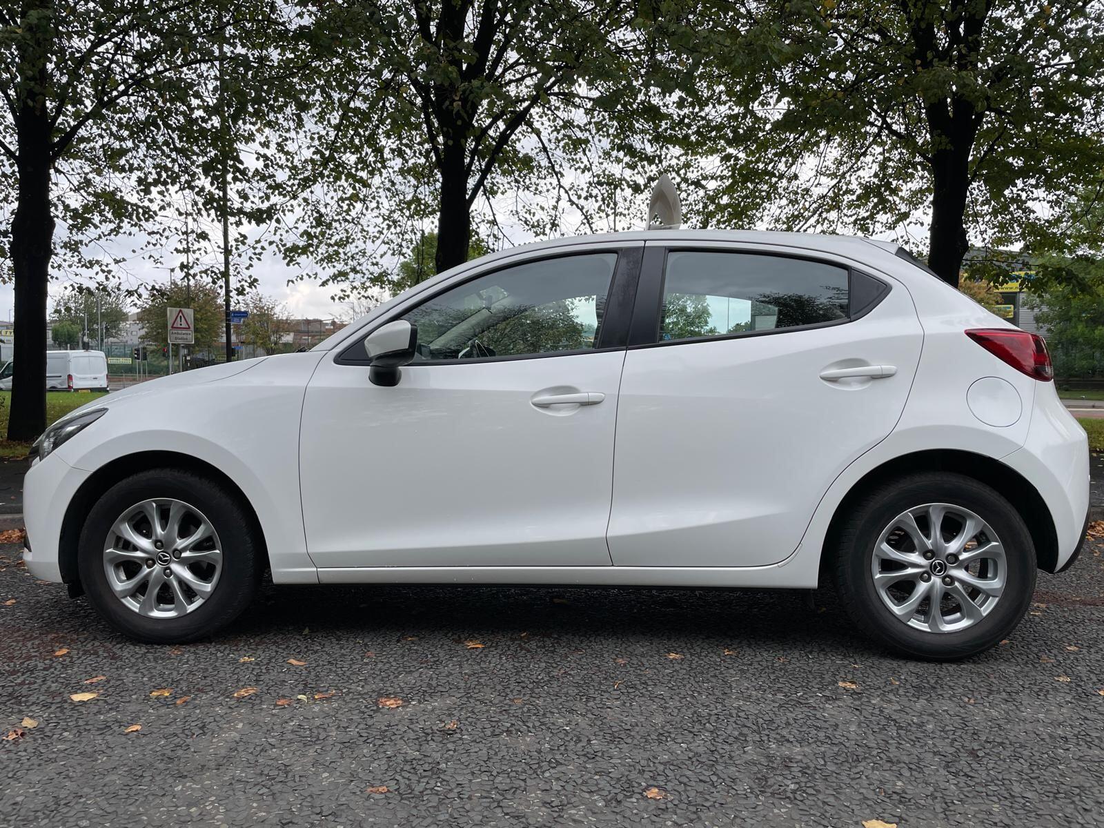 Mazda MAZDA2 - Image 3