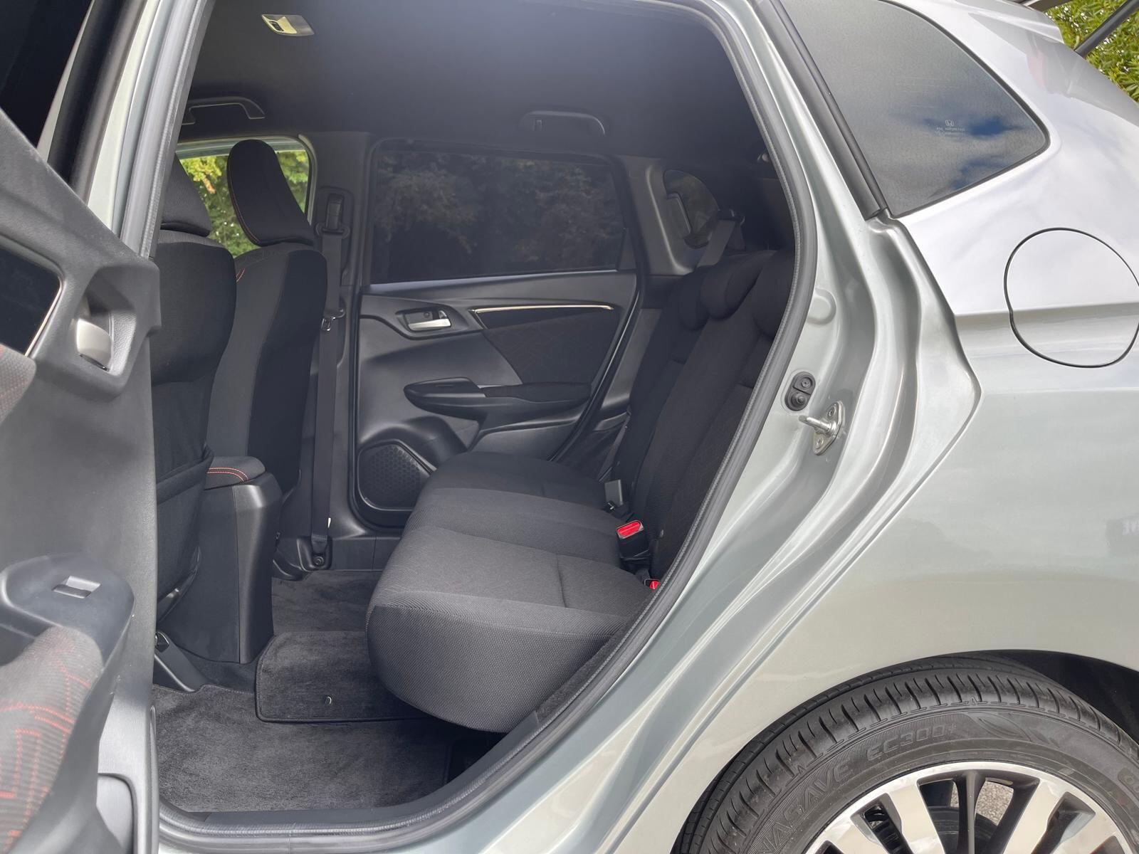 Honda FIT - Image 35