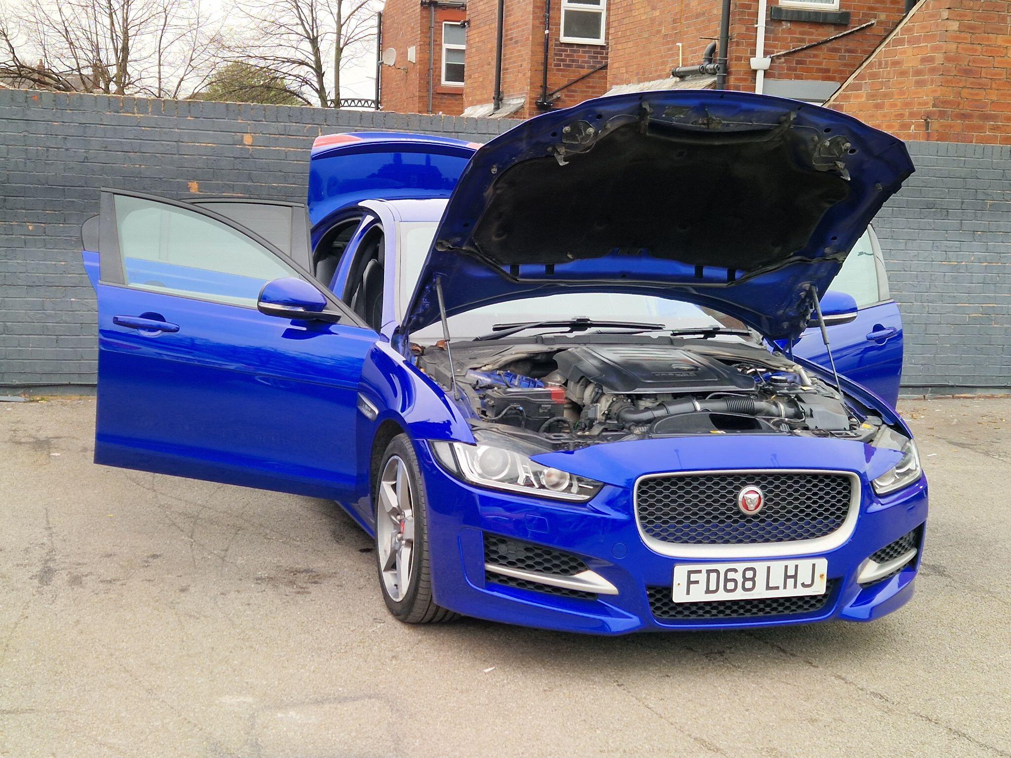 Jaguar XE - Image 12