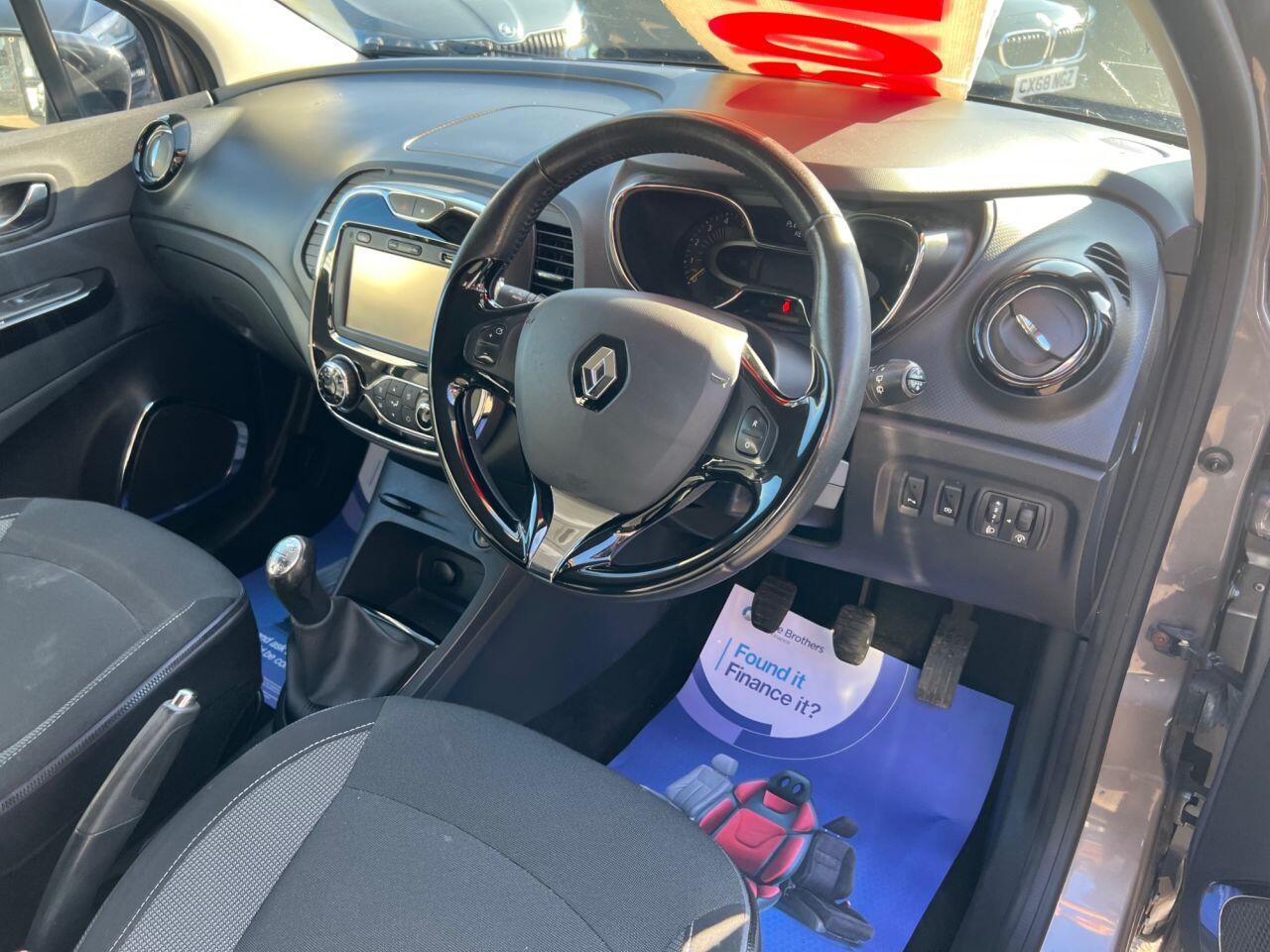 Renault Captur - Image 14
