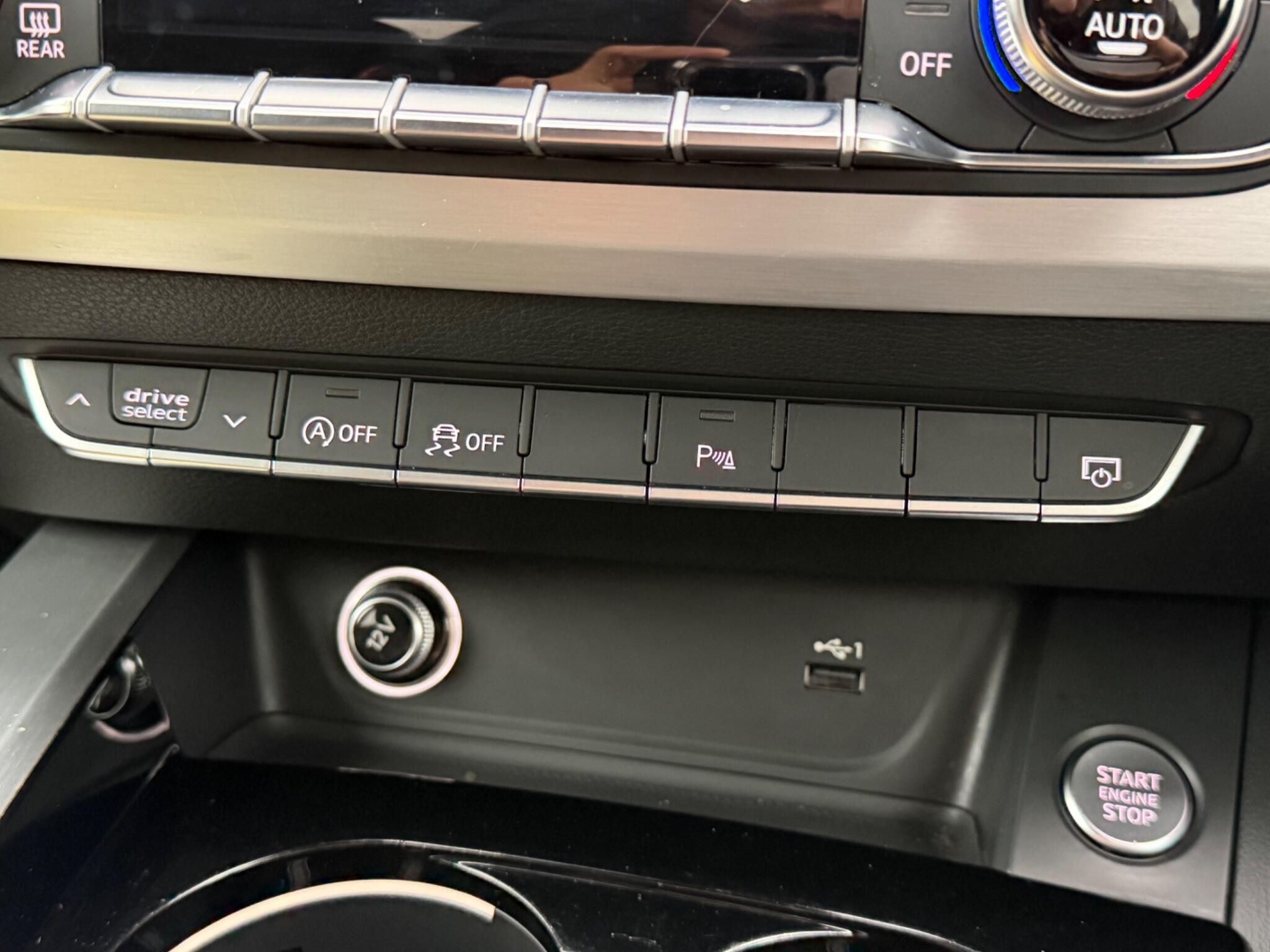 Audi A4 Avant - Image 45