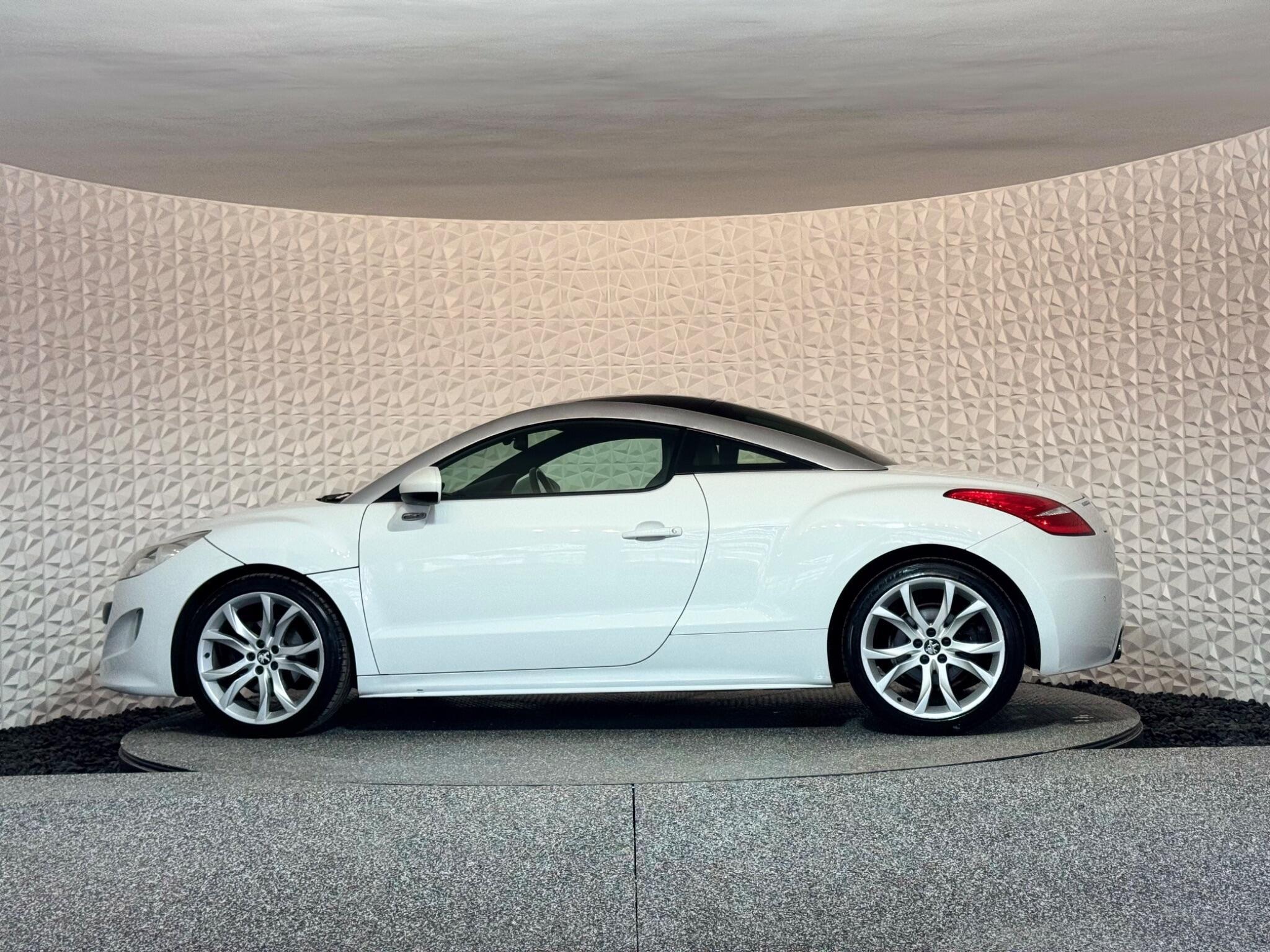 Peugeot RCZ - Image 18