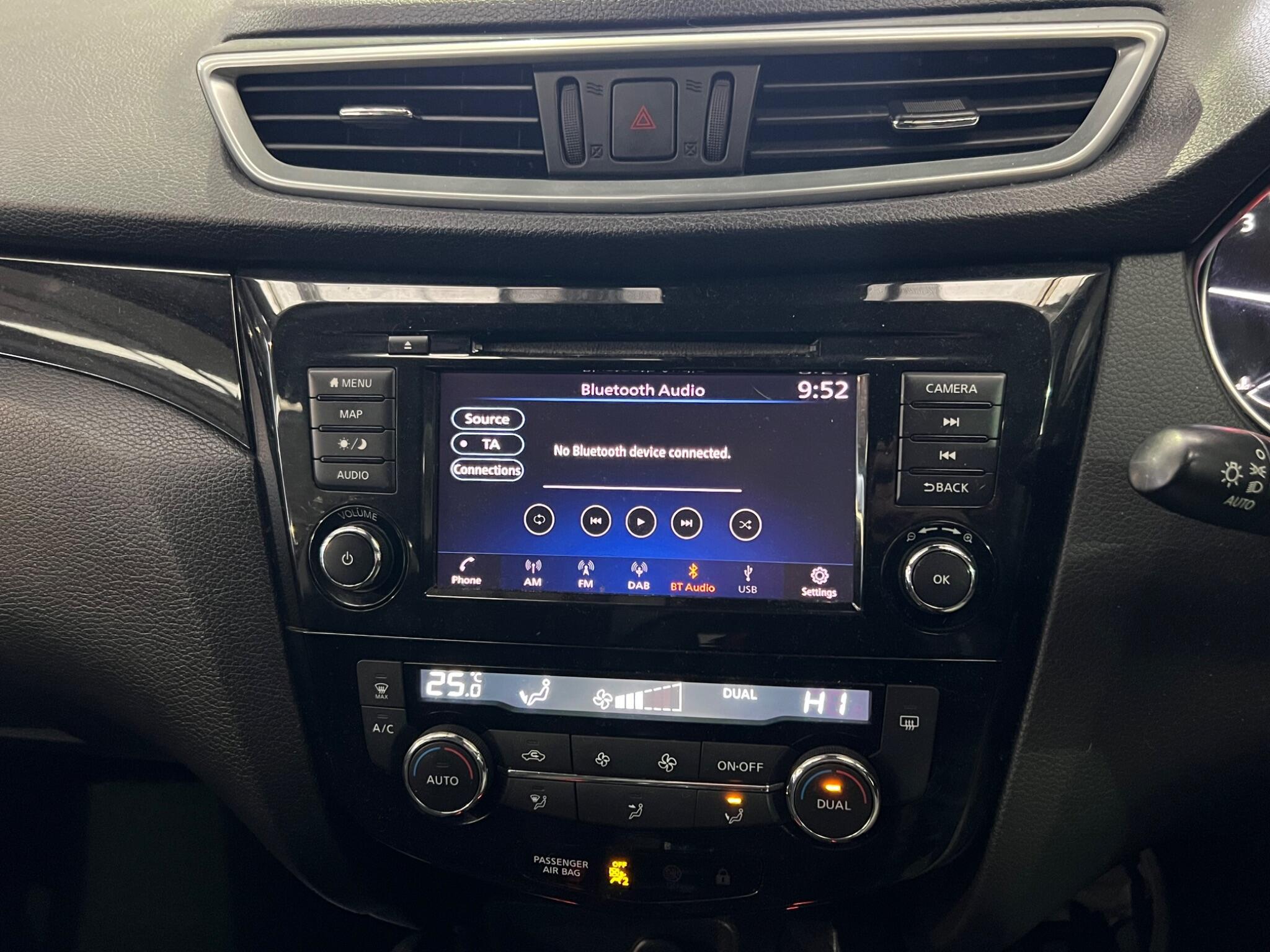 Nissan Qashqai - Image 23