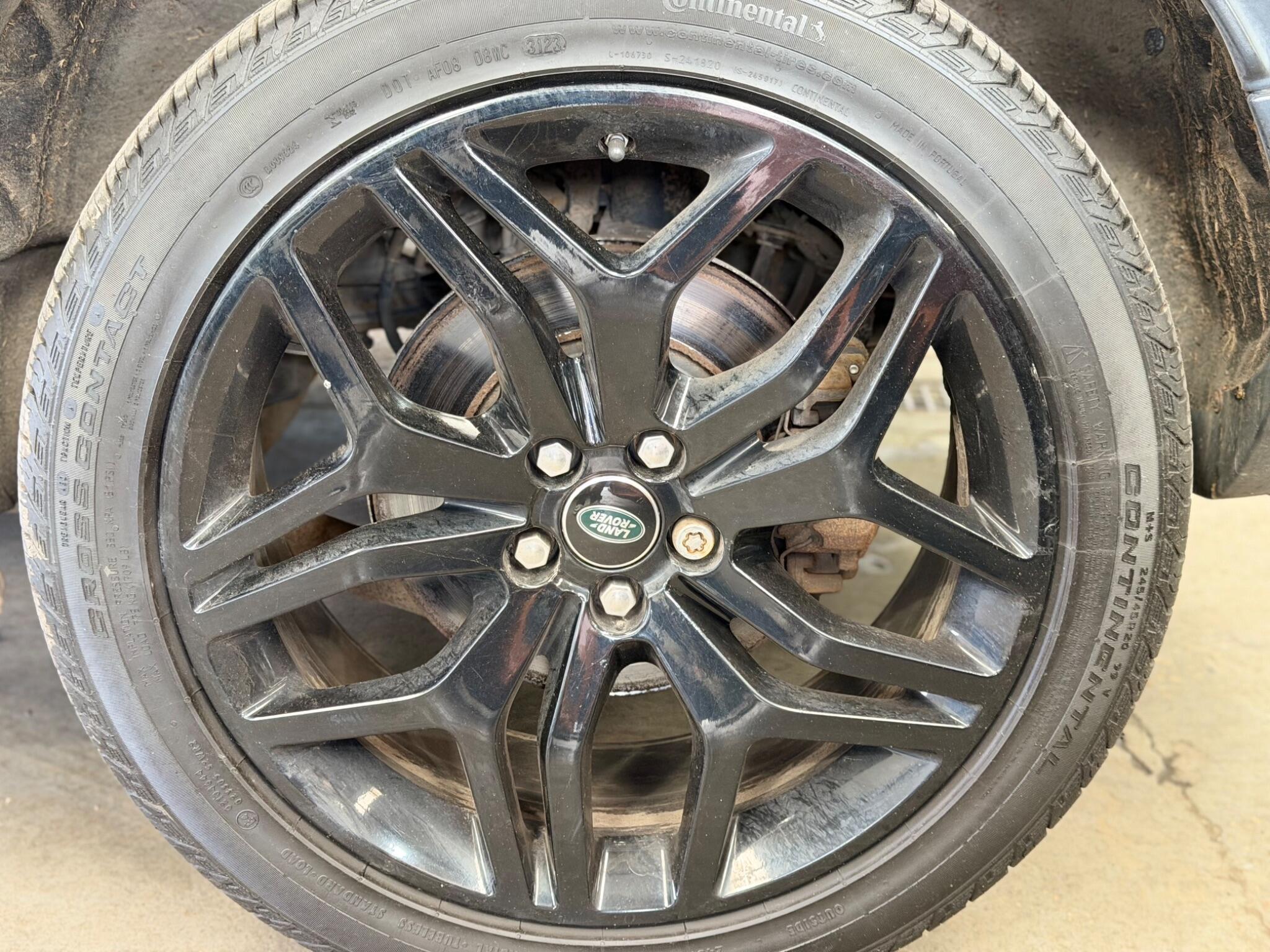 Land Rover Range Rover Evoque - Image 25