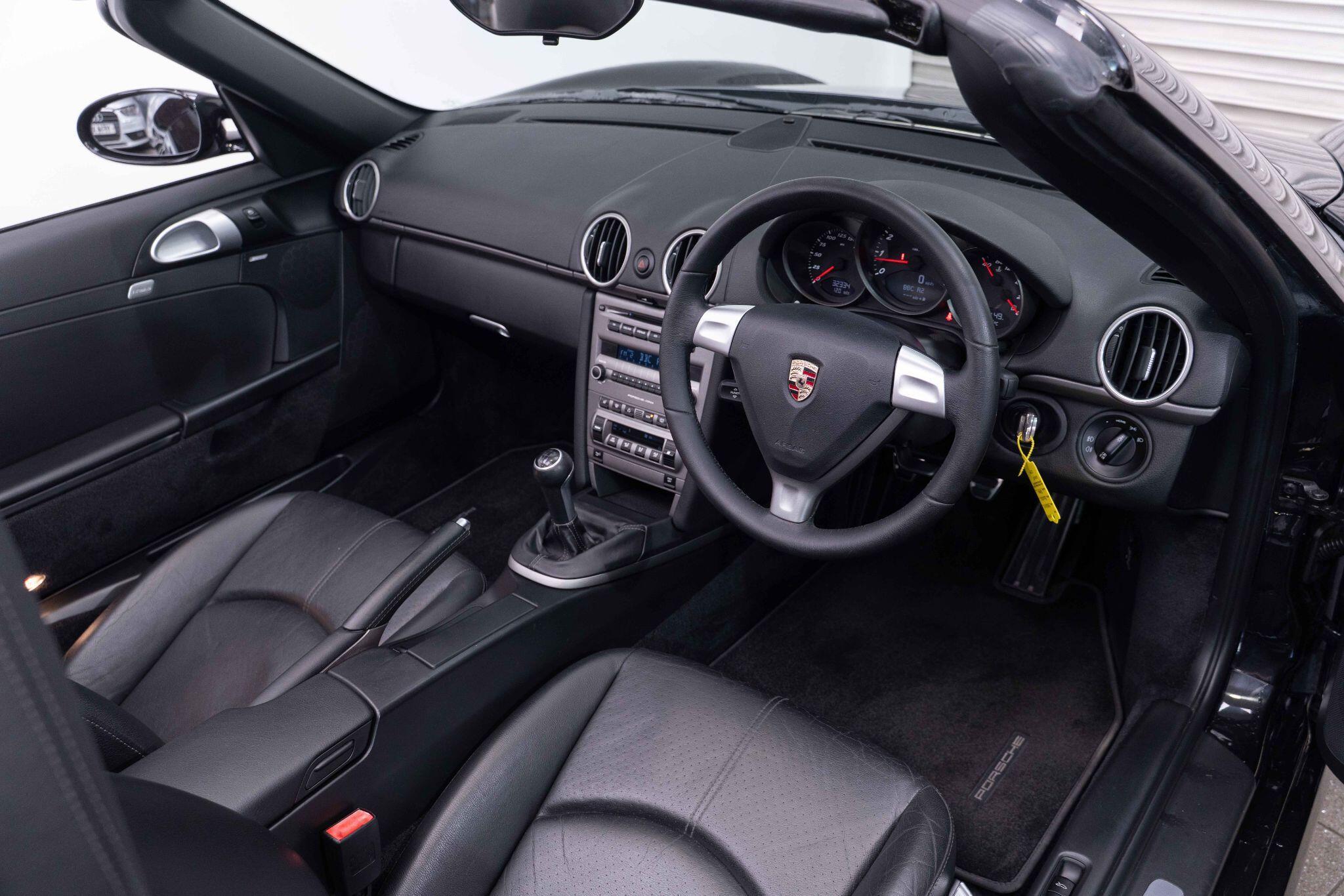 Porsche Boxster - Image 9