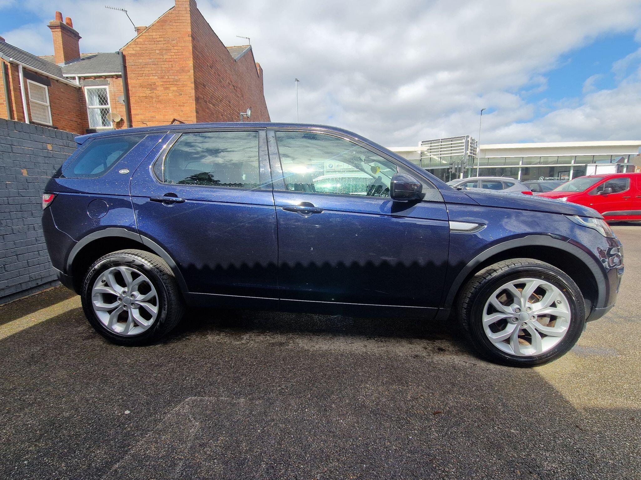 Land Rover DISCOVERY SPORT - Image 7