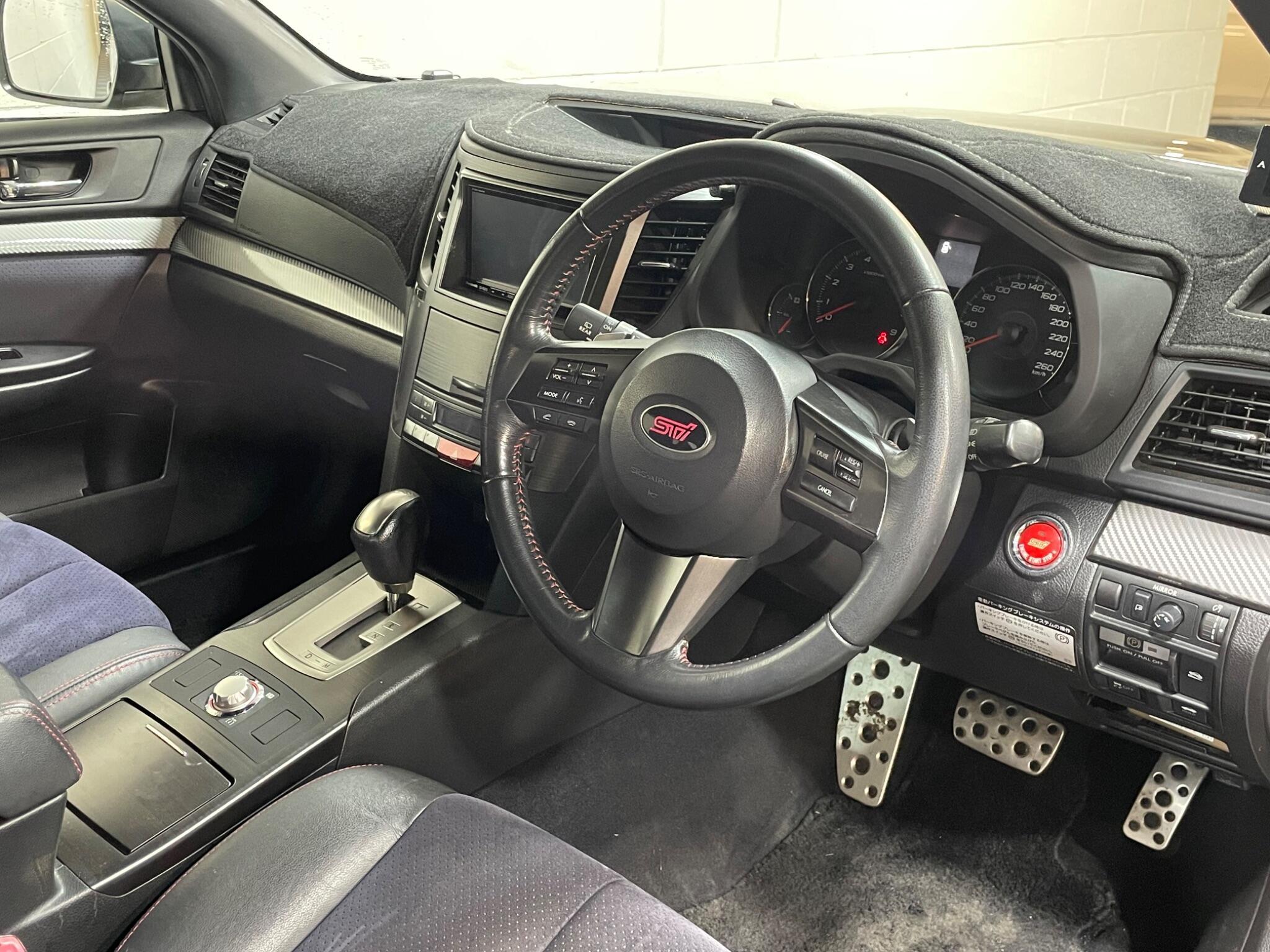 Subaru Legacy - Image 8