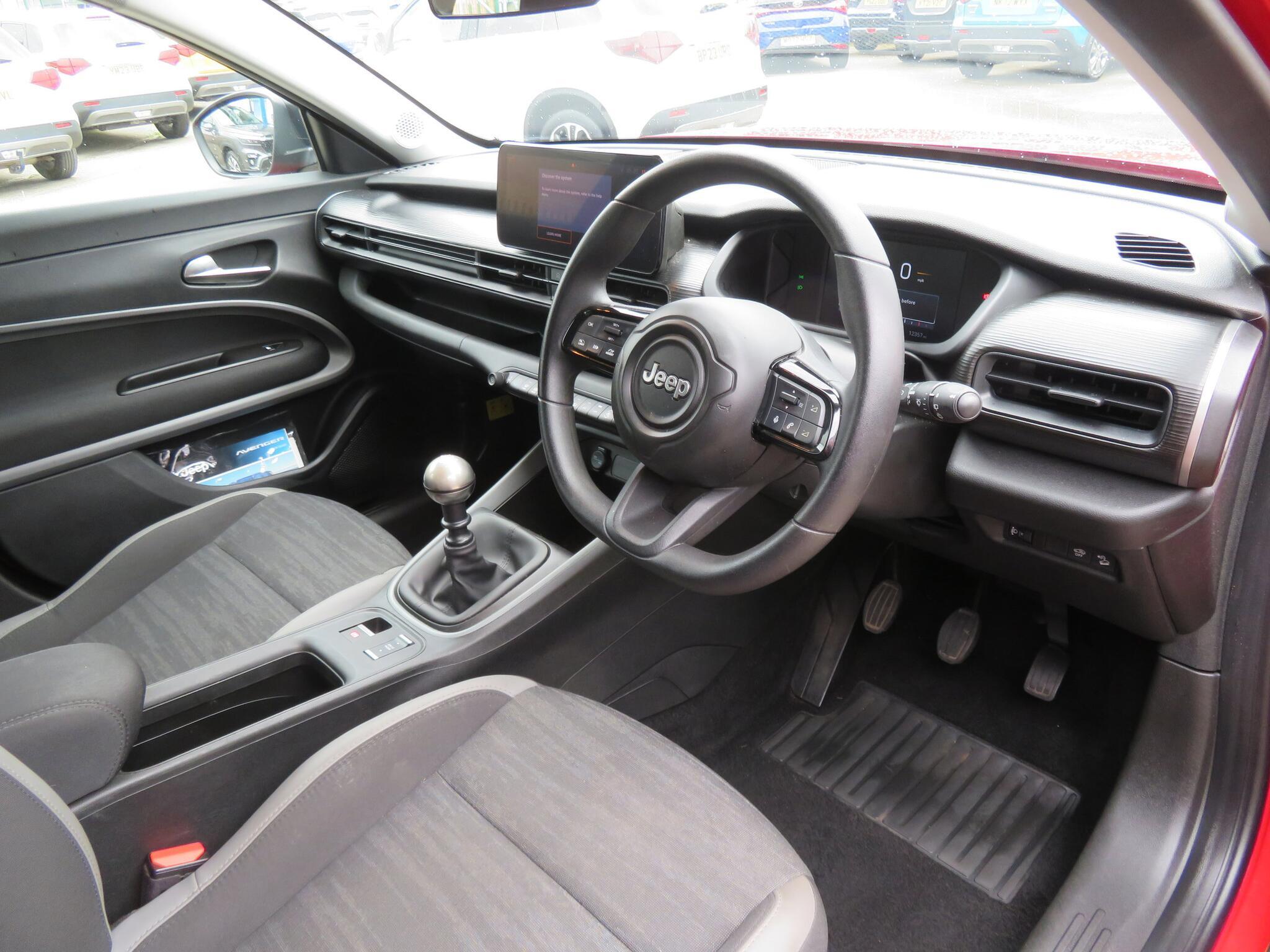 Jeep Avenger - Image 15