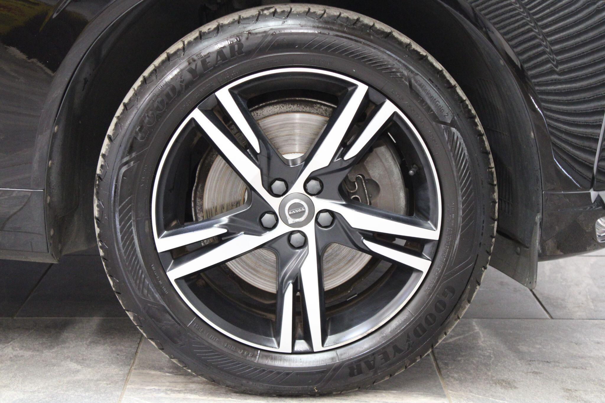 Volvo XC60 - Image 9