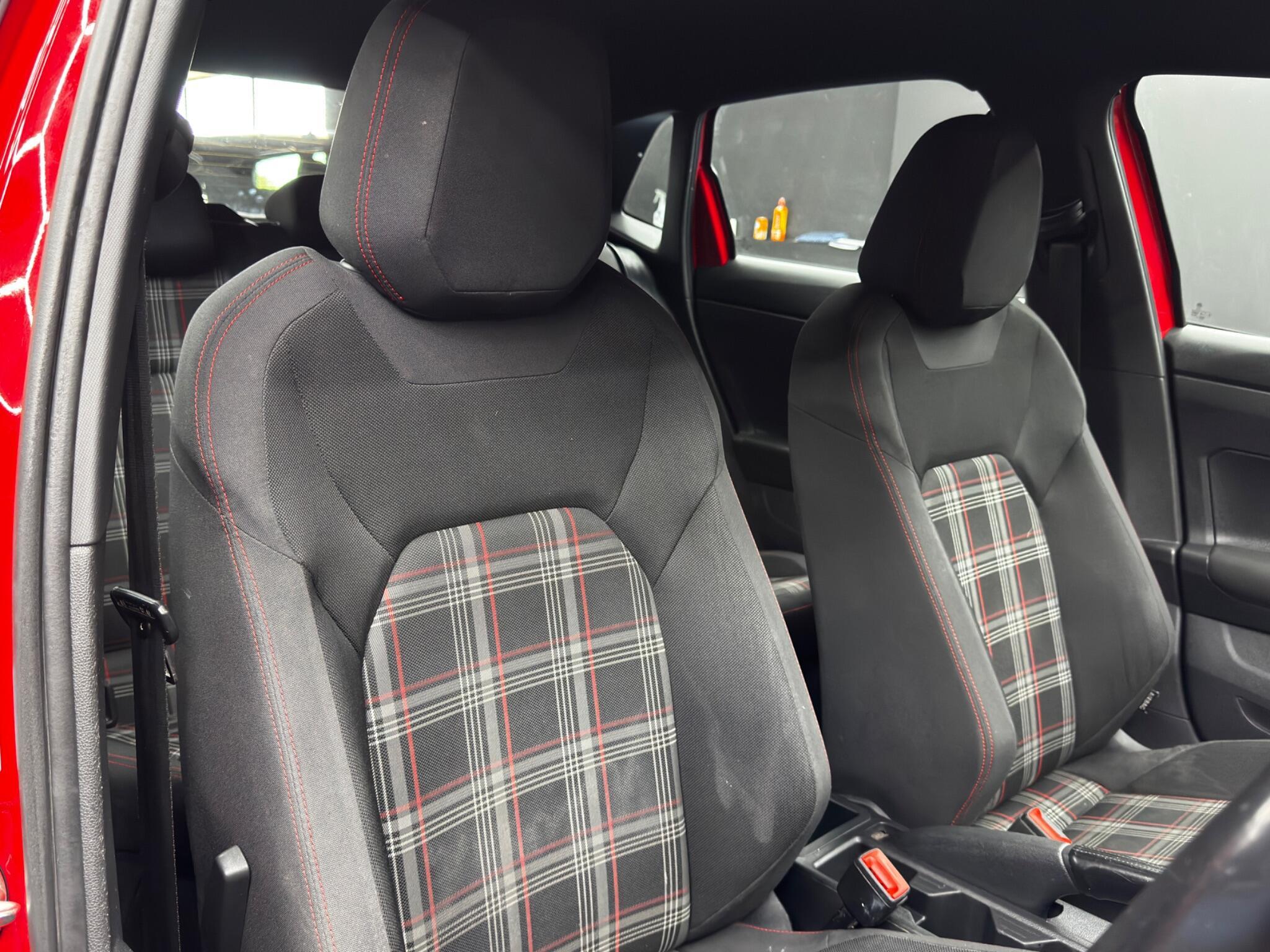 Volkswagen Polo - Image 12