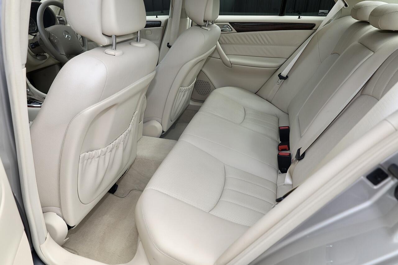 Mercedes C Class - Image 8