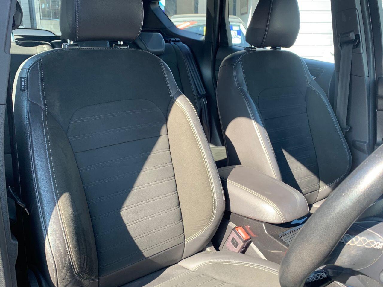 Ford Kuga - Image 15