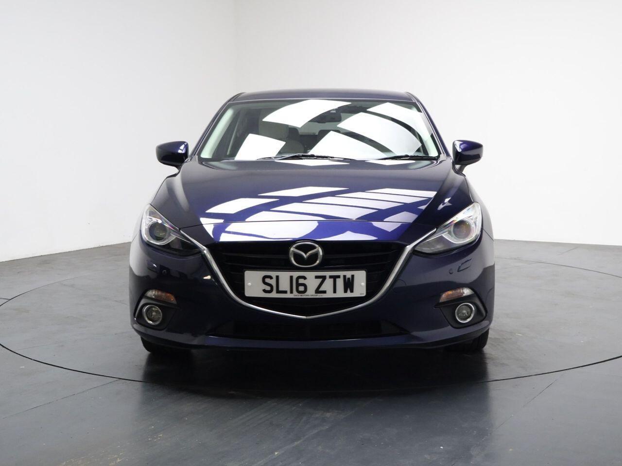Mazda MAZDA3 - Image 2
