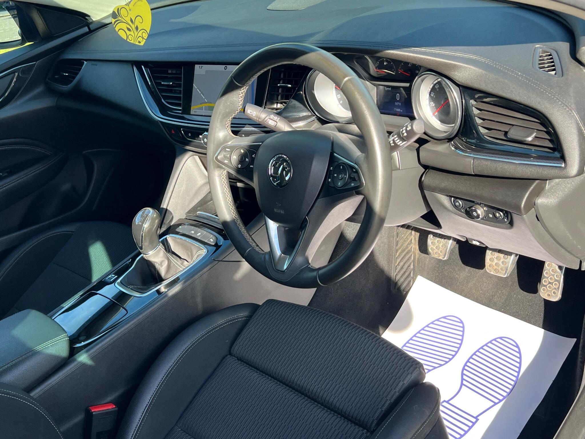 Vauxhall Insignia - Image 14