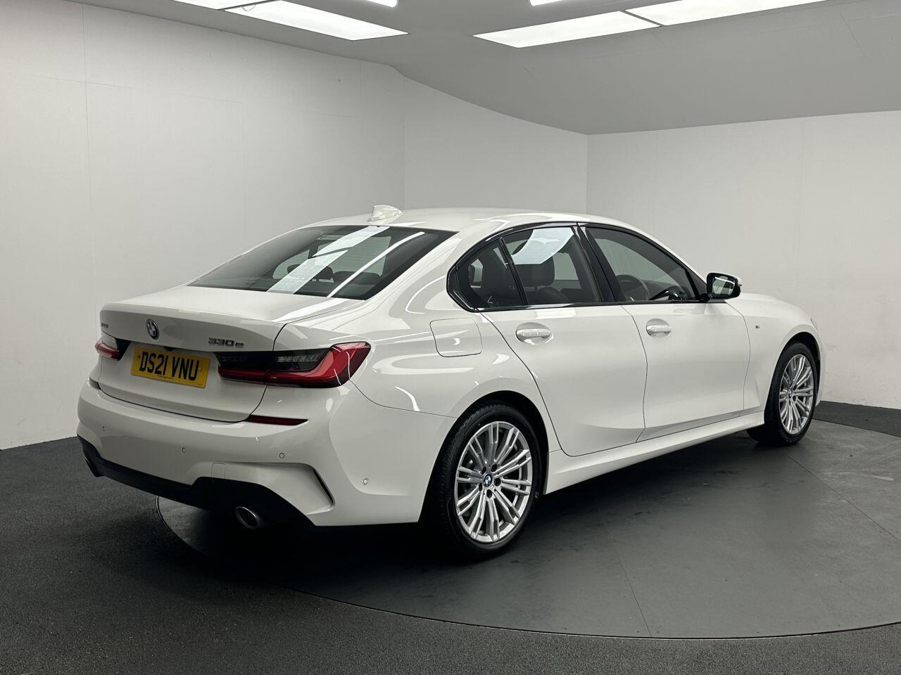 BMW 3 Series - Image 10
