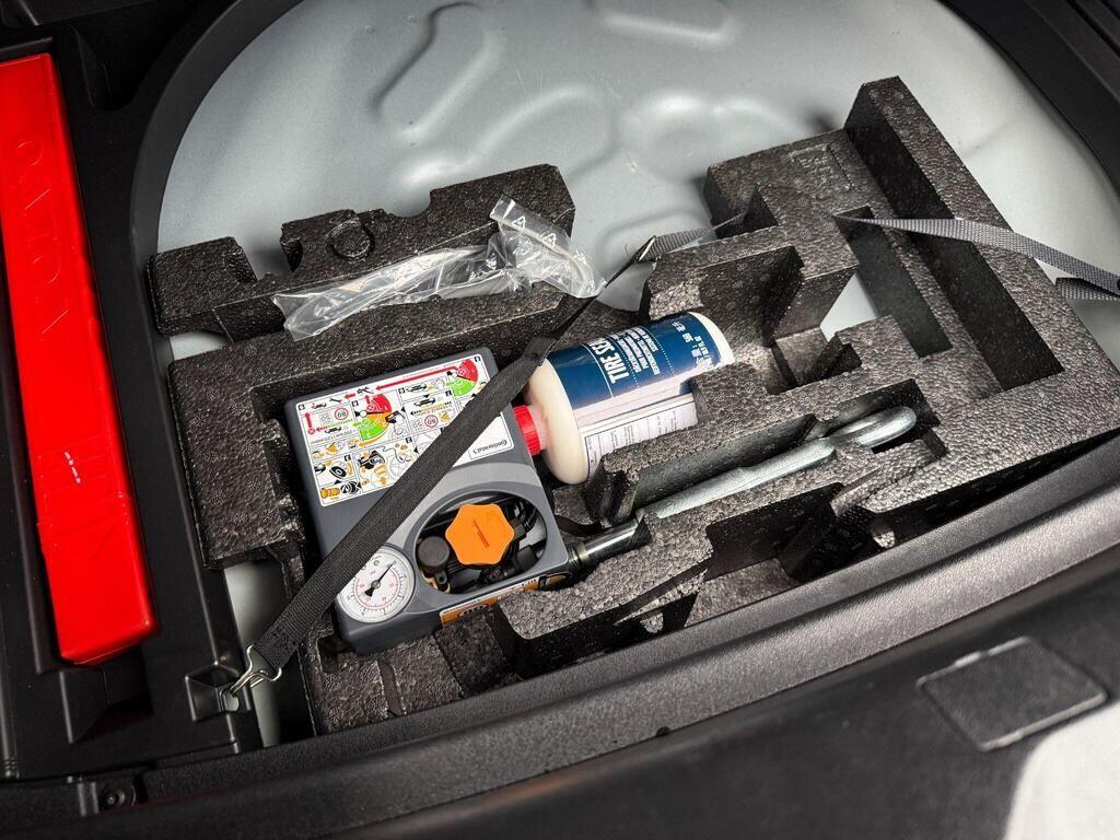 Volvo V40 - Image 77