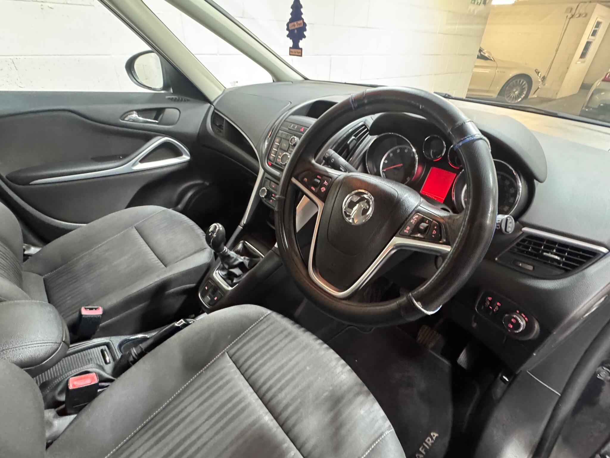 Vauxhall Zafira Tourer - Image 8