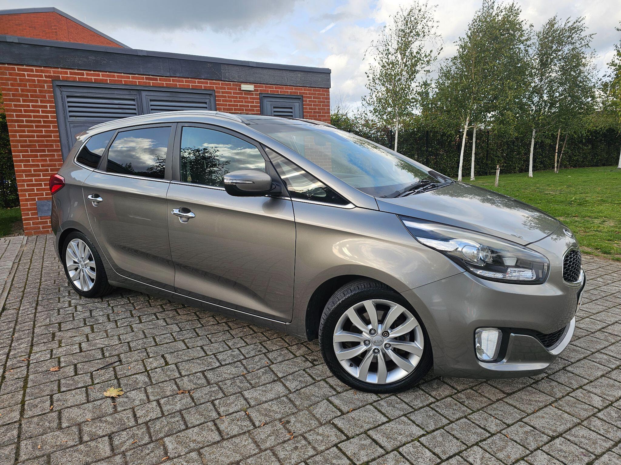Kia Carens - Image 7