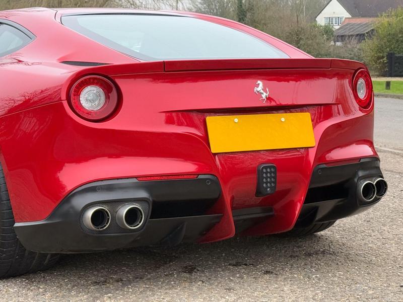 Ferrari F12 Berlinetta - Image 11