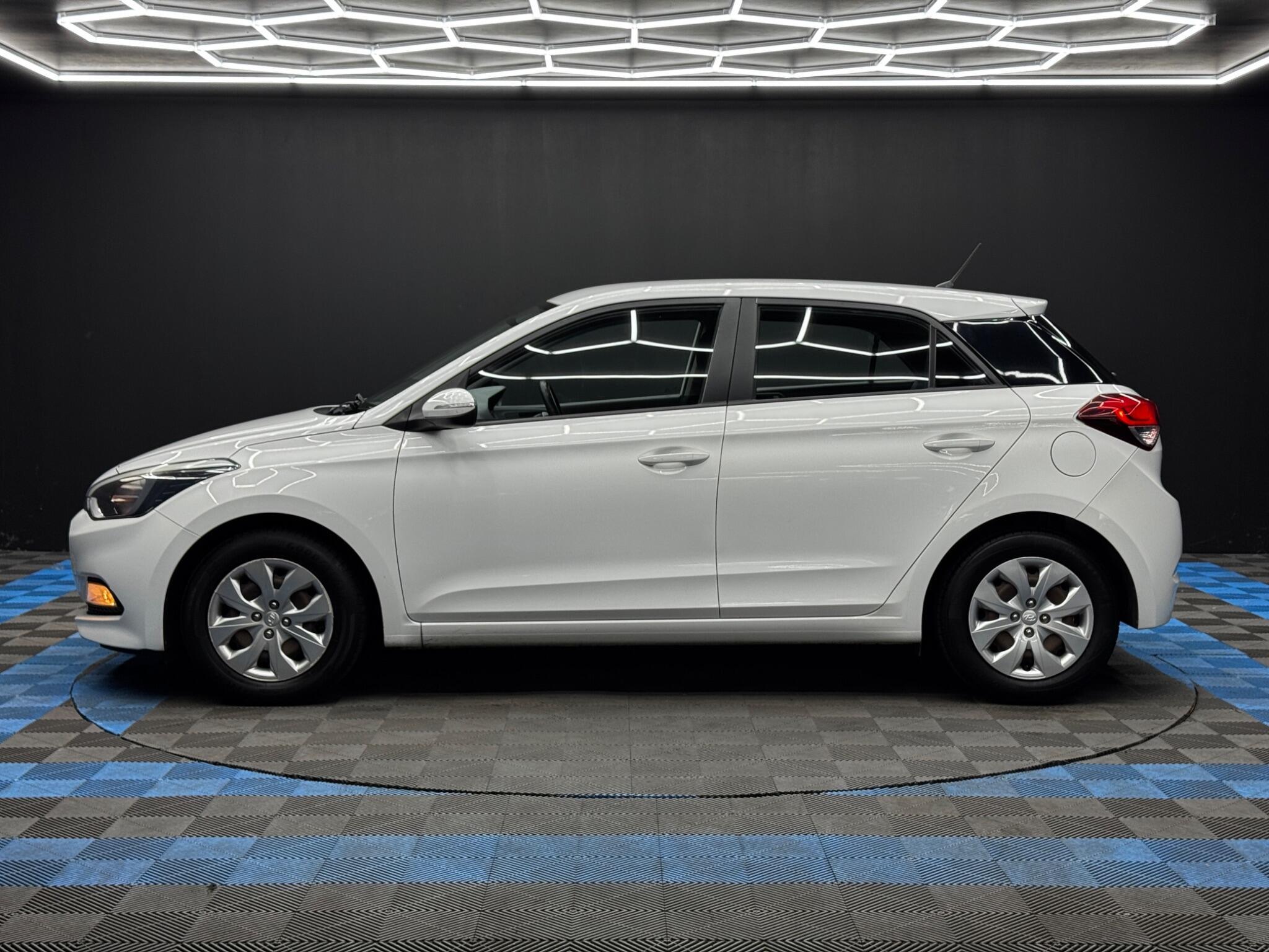 Hyundai i20 - Image 8