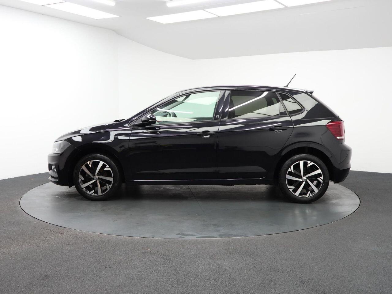 Volkswagen Polo - Image 8