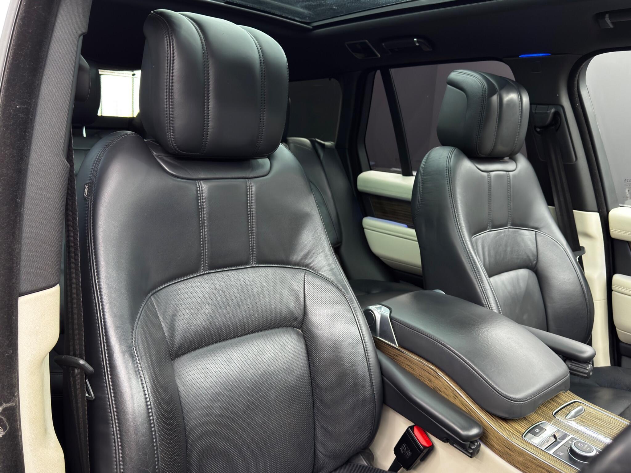Land Rover Range Rover - Image 12