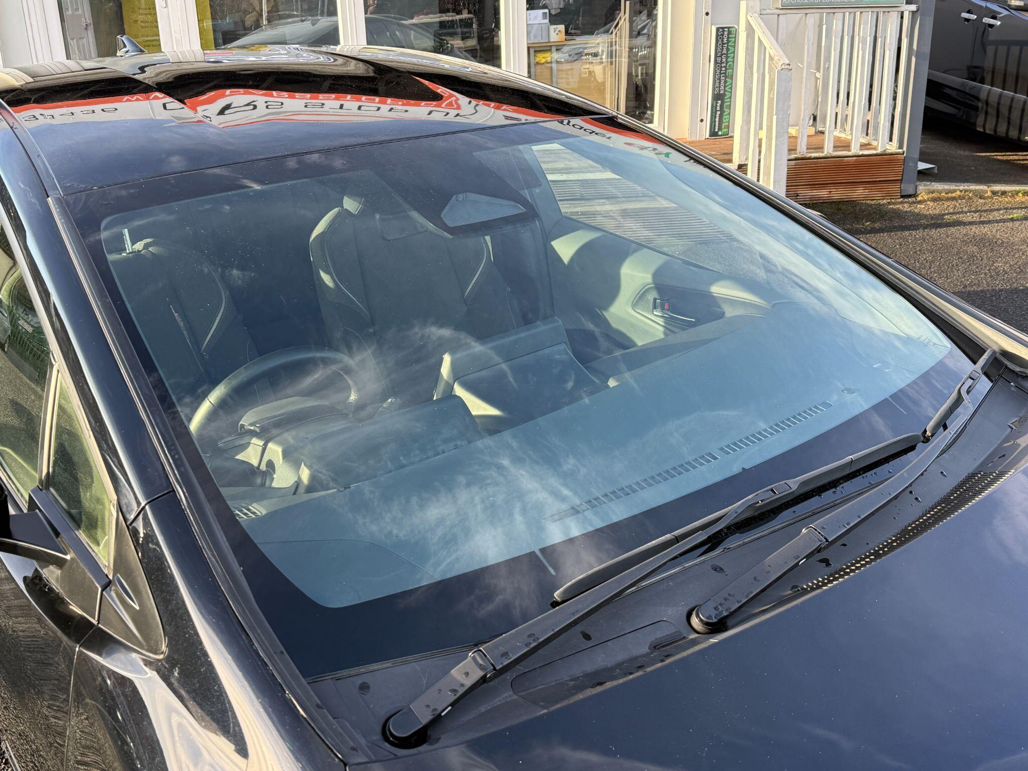 Toyota Prius - Image 14