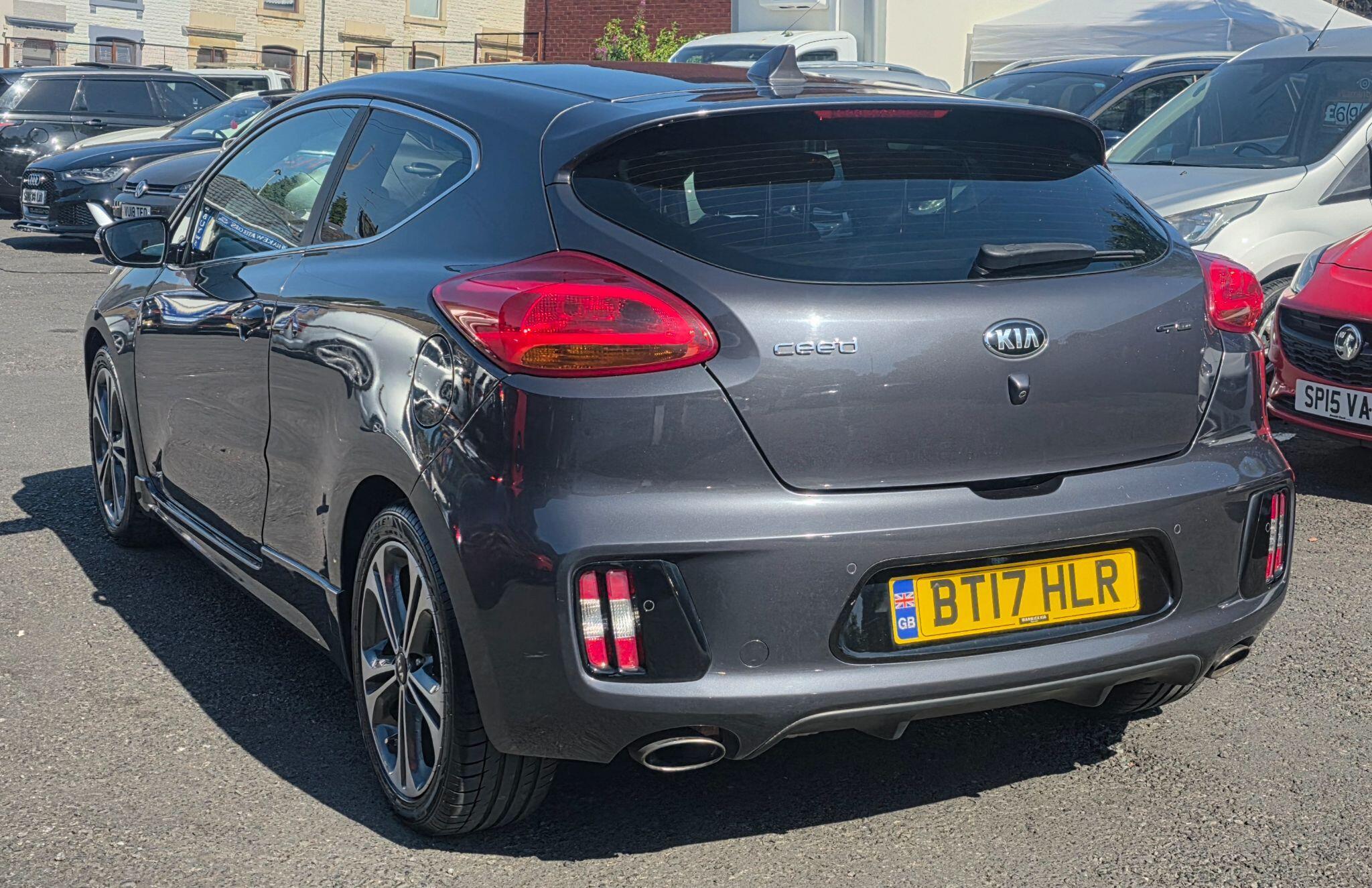 Kia ProCeed - Image 5