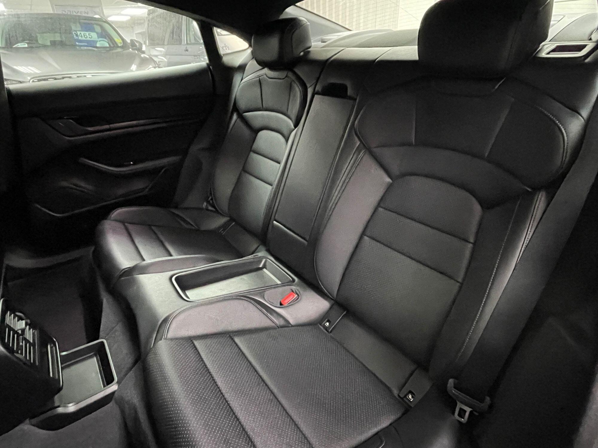 Porsche Taycan - Image 29