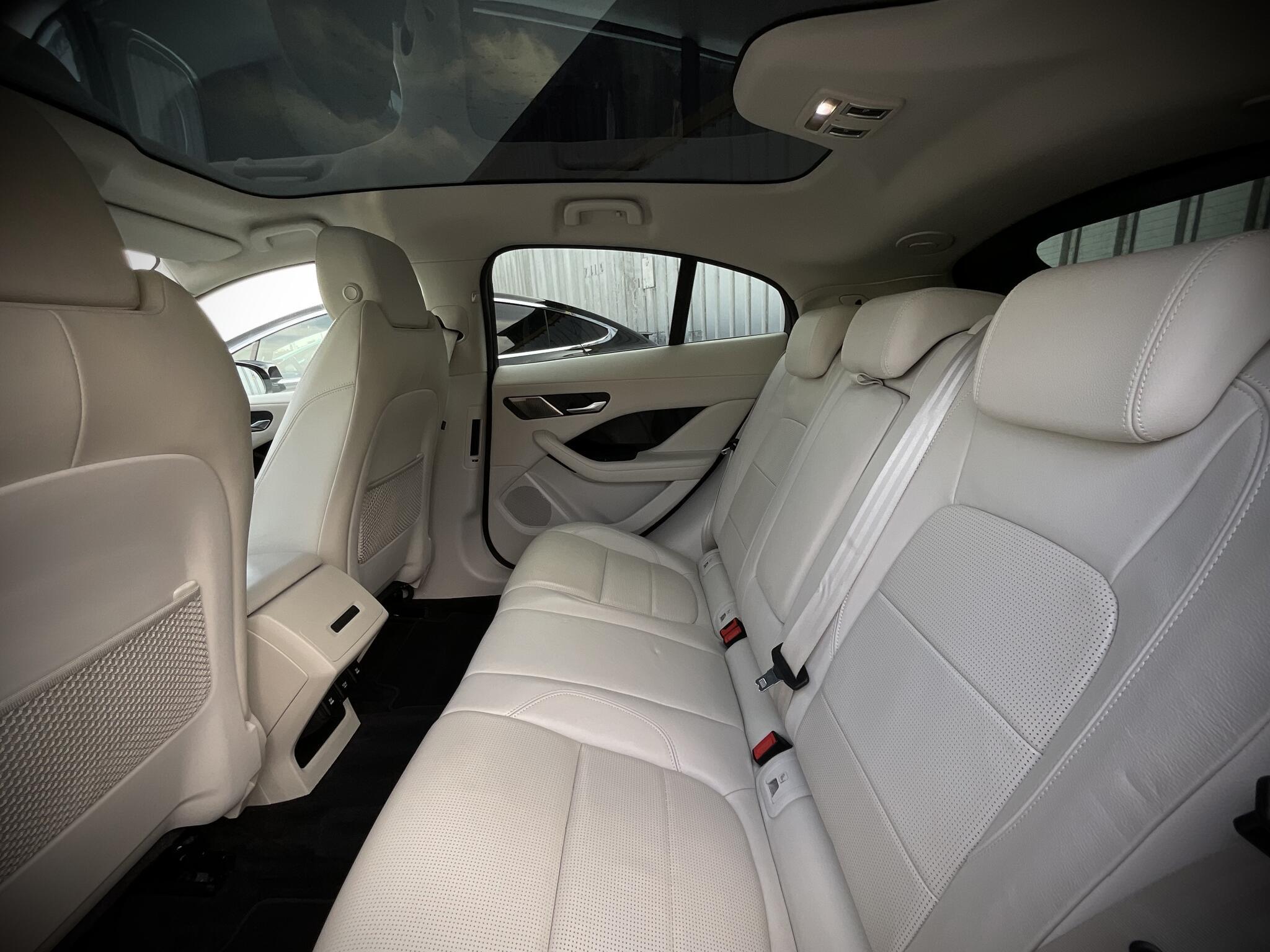 Jaguar I-Pace - Image 16