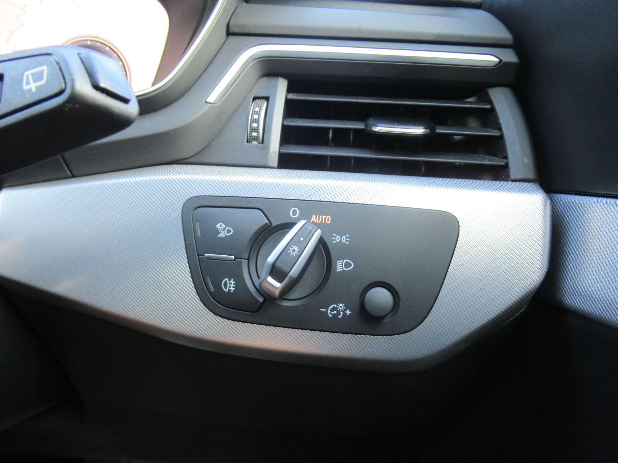 Audi A4 Avant - Image 20