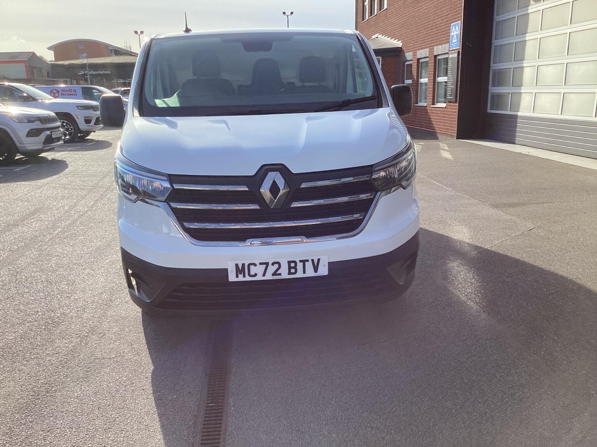 Renault Trafic - Image 2