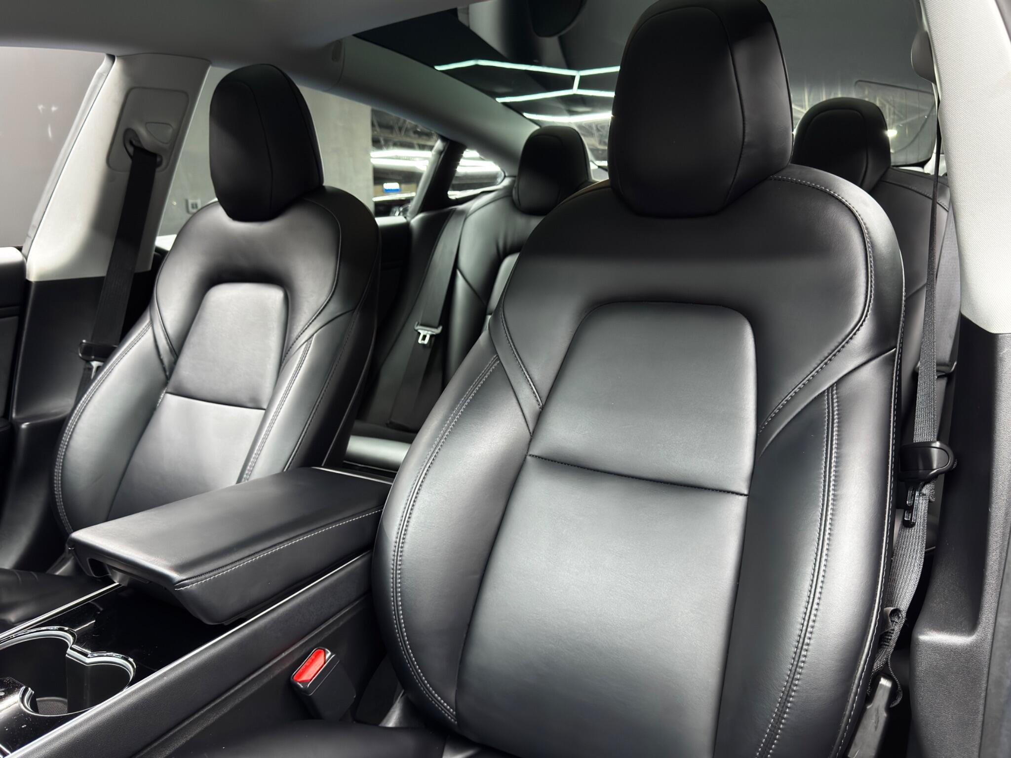 Tesla Model 3 - Image 14