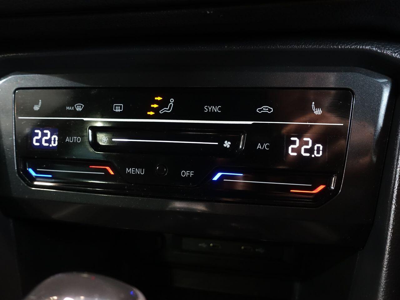 Volkswagen Tiguan - Image 18