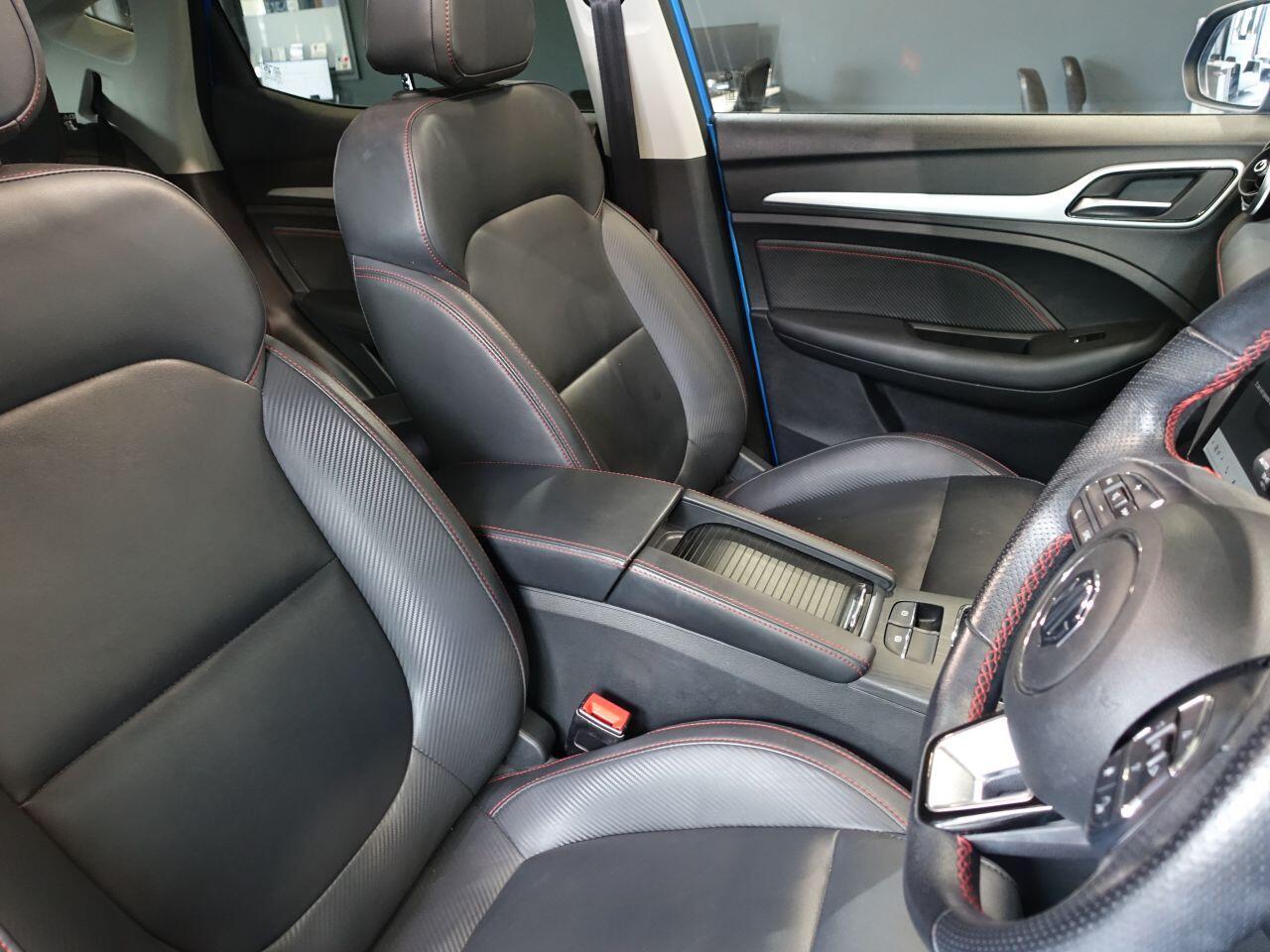 MG MG ZS - Image 15