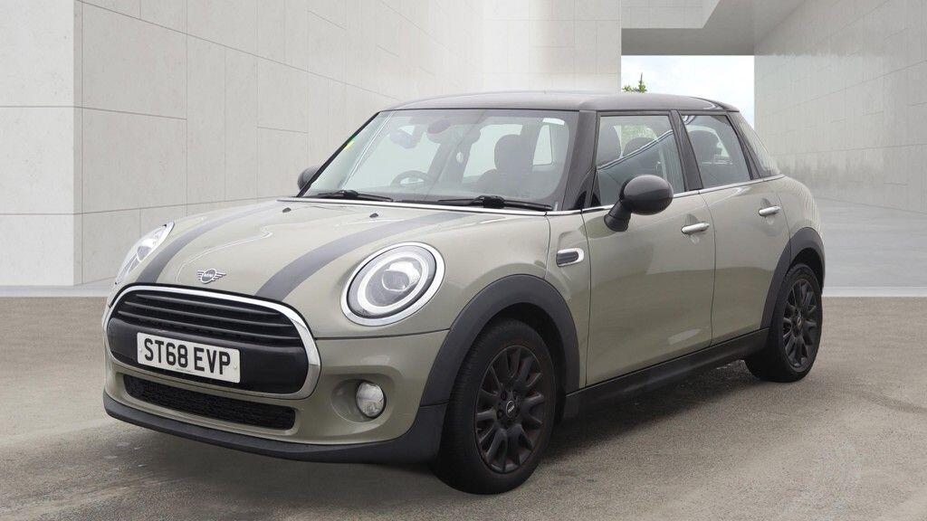 MINI Hatch - Image 2