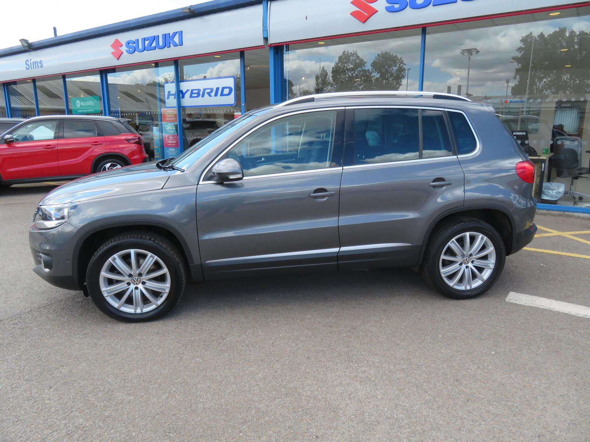 Volkswagen Tiguan - Image 5