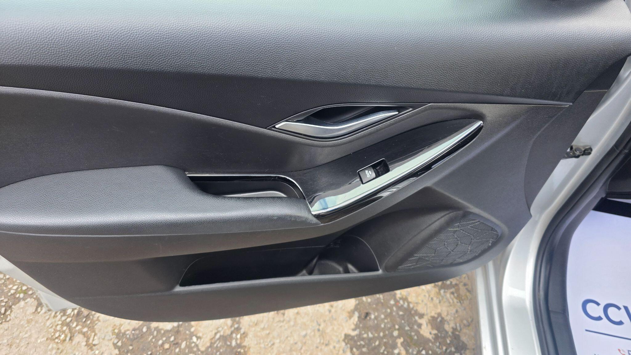 Hyundai ix20 - Image 37